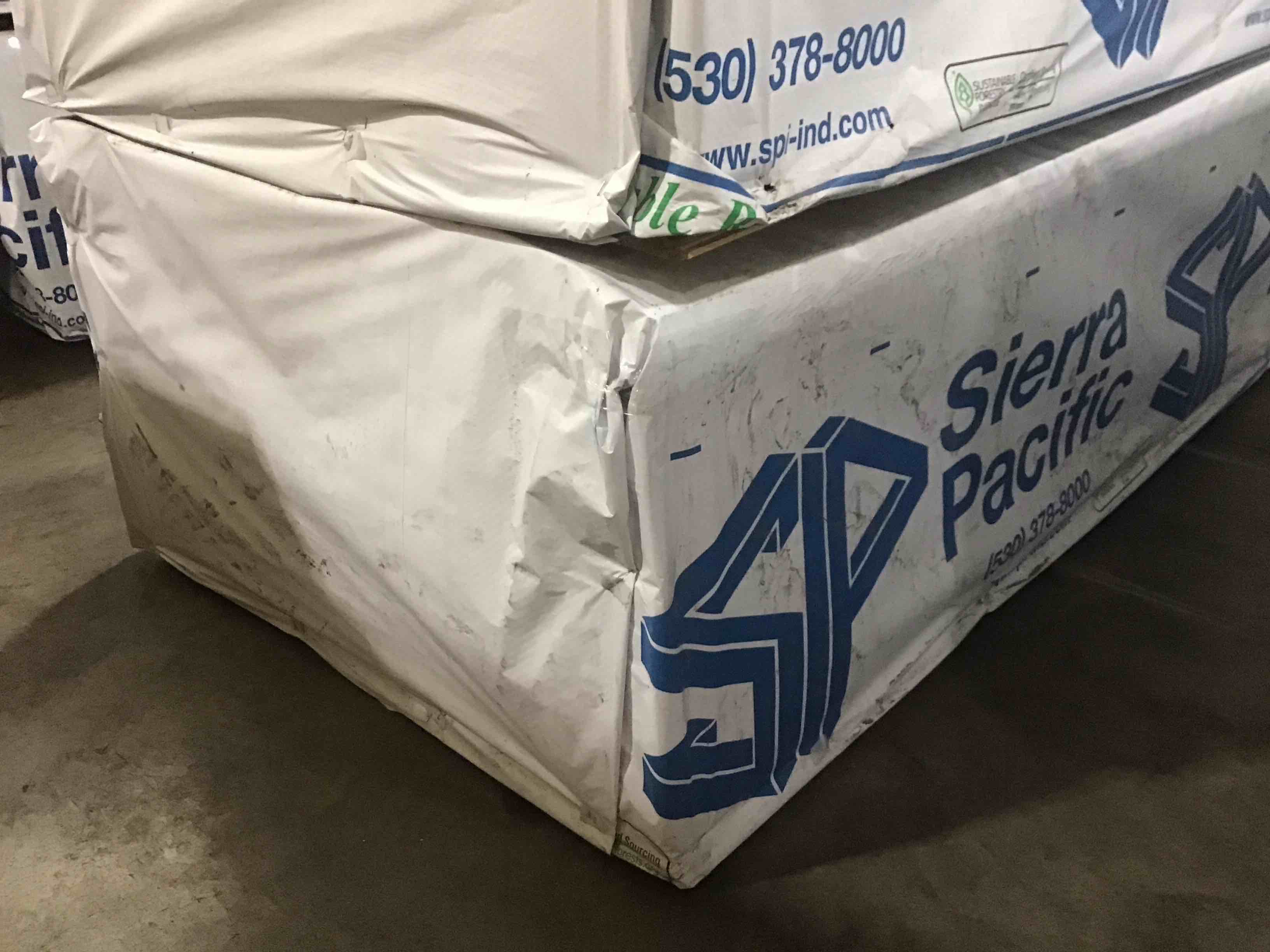 https://s3.amazonaws.com/lotting-images-prod/bidfta/YEL4146003_1706027530205.jpeg