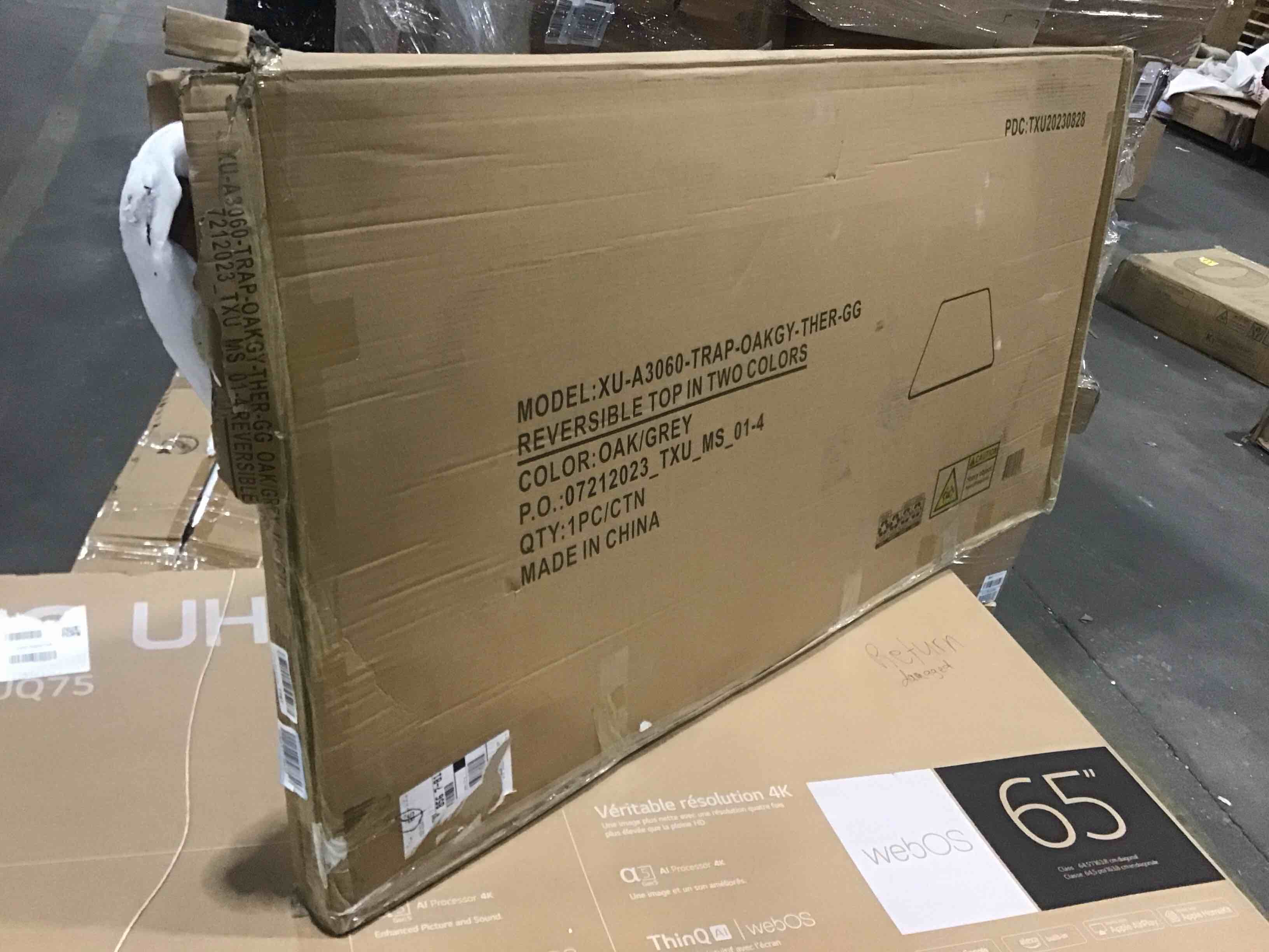 https://s3.amazonaws.com/lotting-images-prod/bidfta/YEL4146191_1706309642777.jpeg
