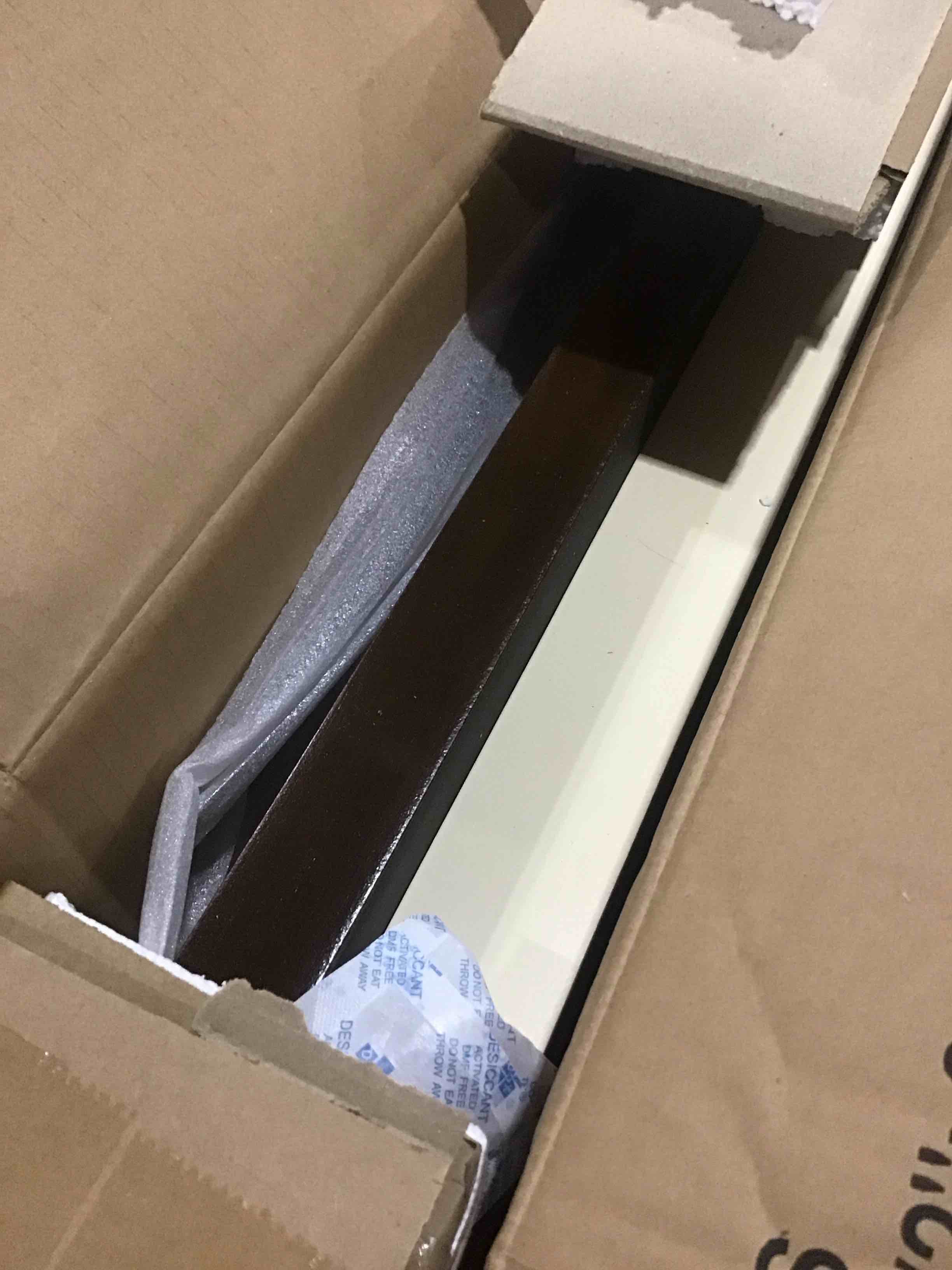 https://s3.amazonaws.com/lotting-images-prod/bidfta/YEL4146198_1706311785309.jpeg