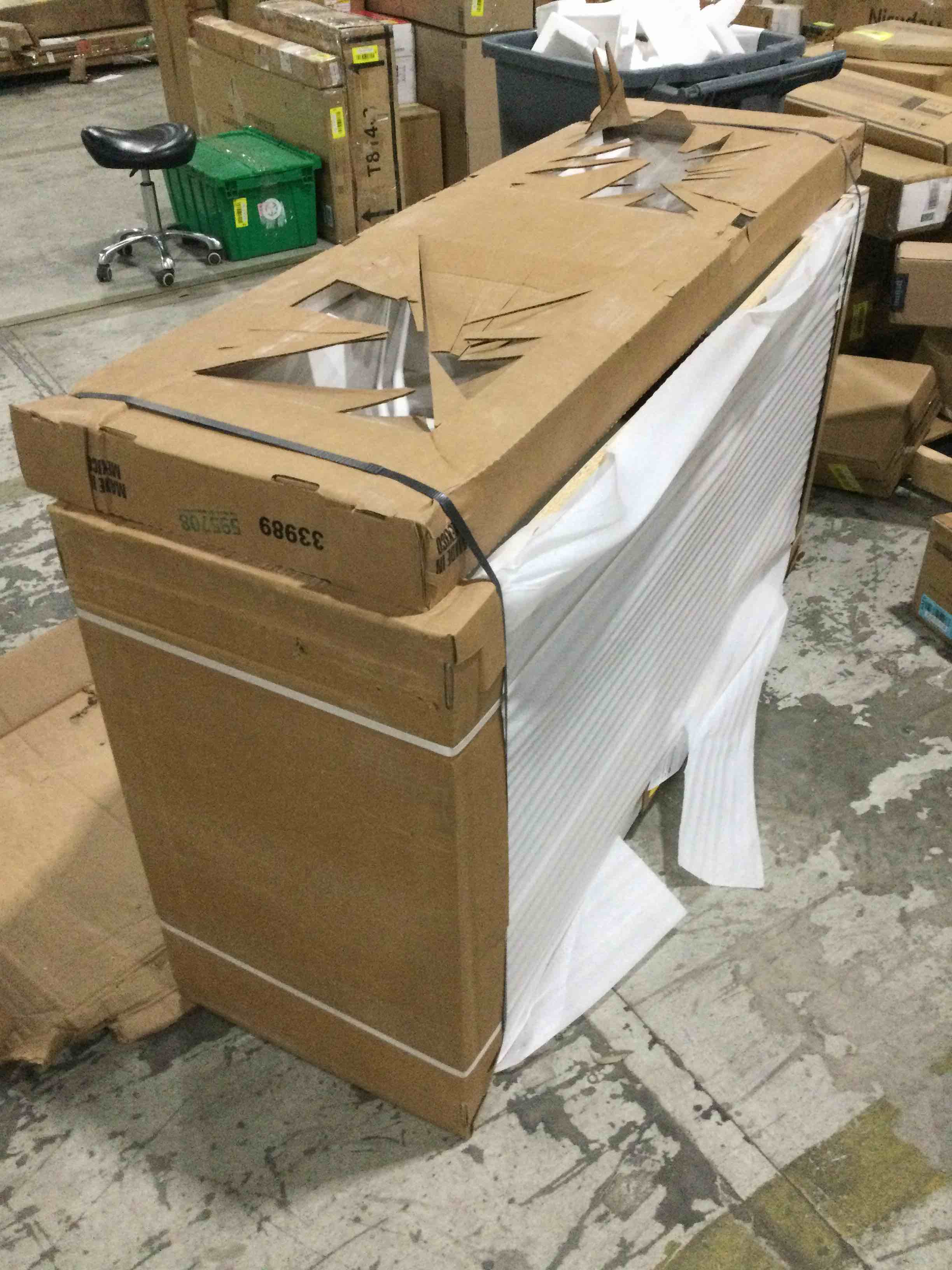 https://s3.amazonaws.com/lotting-images-prod/bidfta/YEL4147219_1704822149429.jpeg