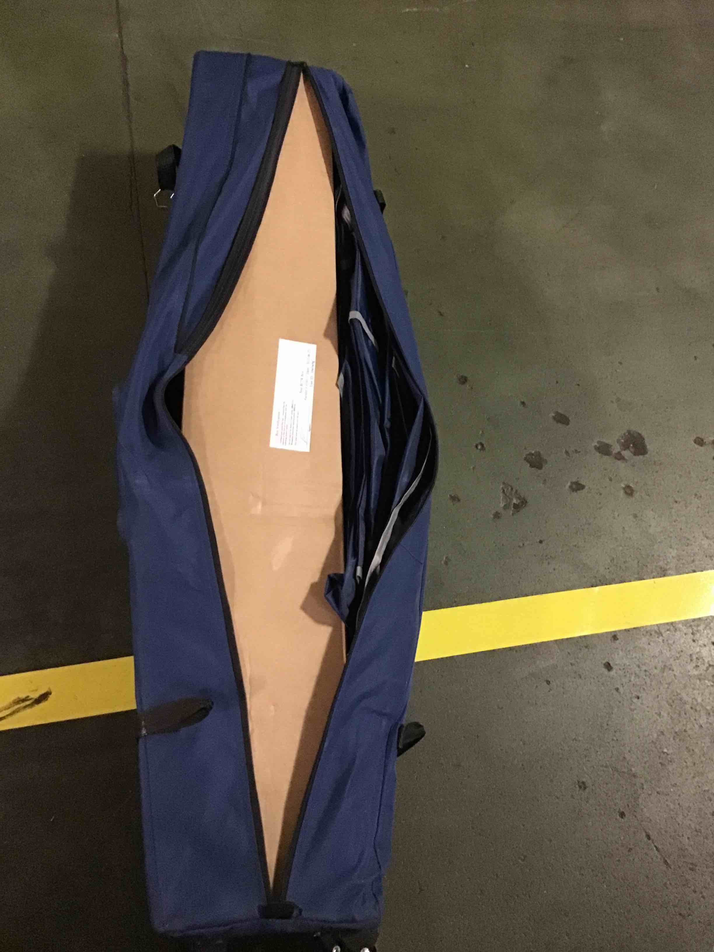 https://s3.amazonaws.com/lotting-images-prod/bidfta/YEL4161342_1690557379692.jpeg