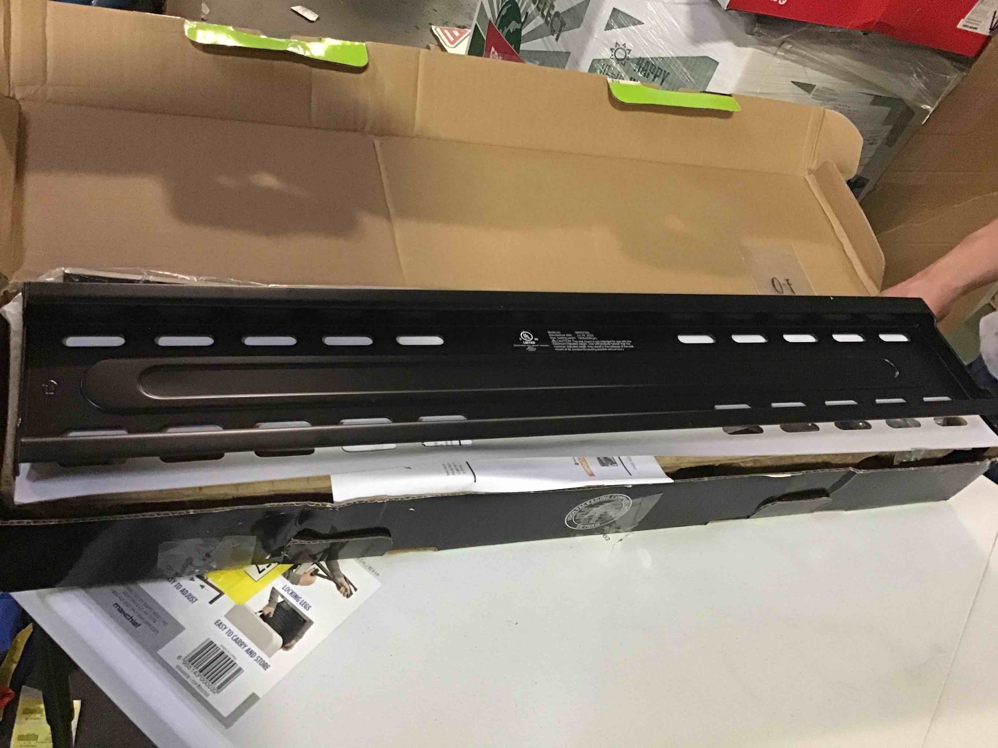 https://s3.amazonaws.com/lotting-images-prod/bidfta/YEL4161359_1690560727060.jpeg