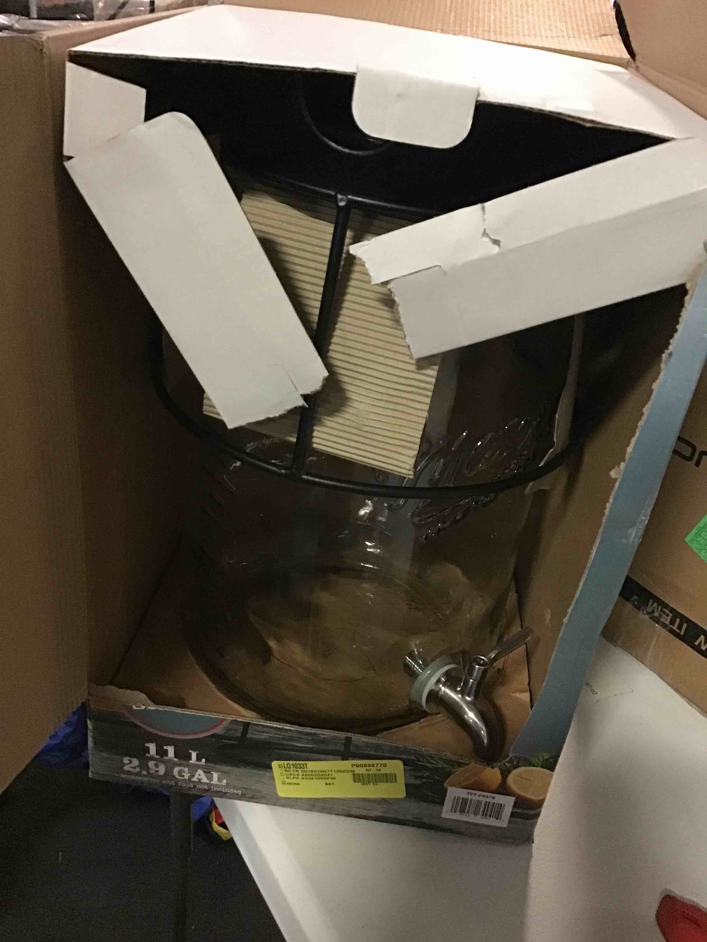 https://s3.amazonaws.com/lotting-images-prod/bidfta/YEL4161362_1690560924480.jpeg