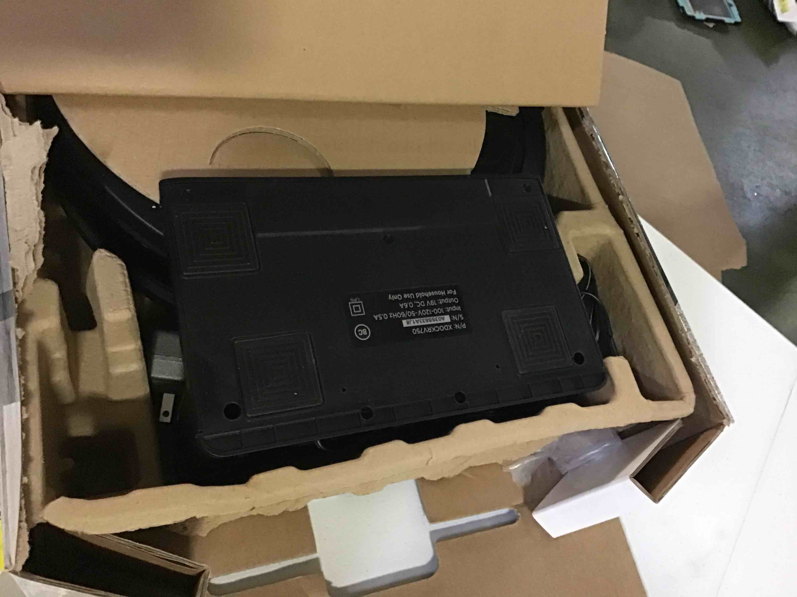 https://s3.amazonaws.com/lotting-images-prod/bidfta/YEL4161374_1690563051122.jpeg