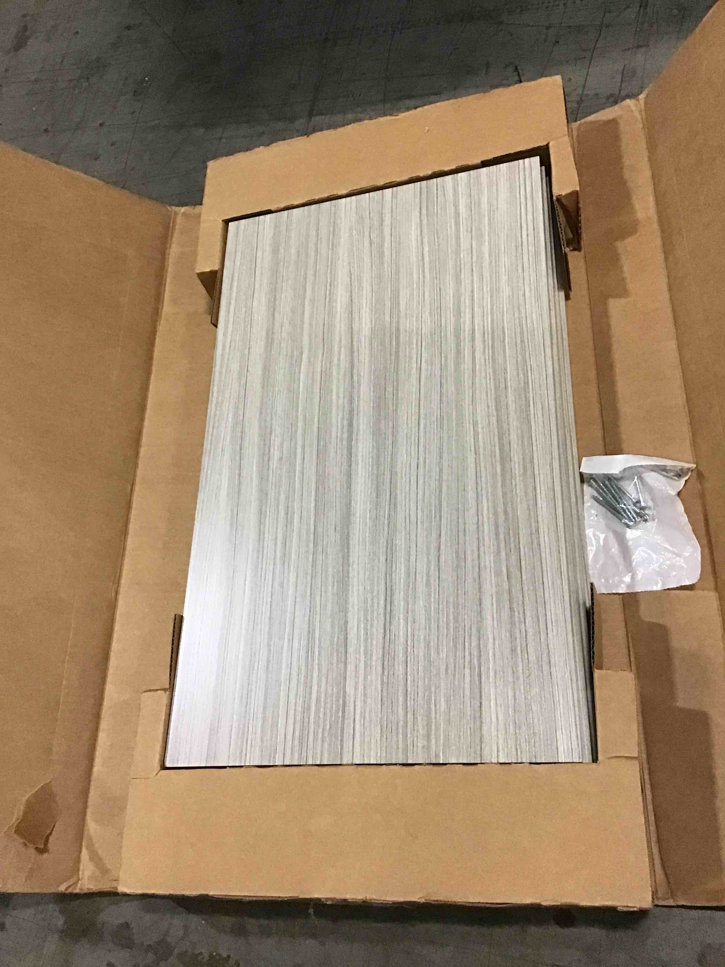 https://s3.amazonaws.com/lotting-images-prod/bidfta/YEL4221308_1698060953063.jpeg