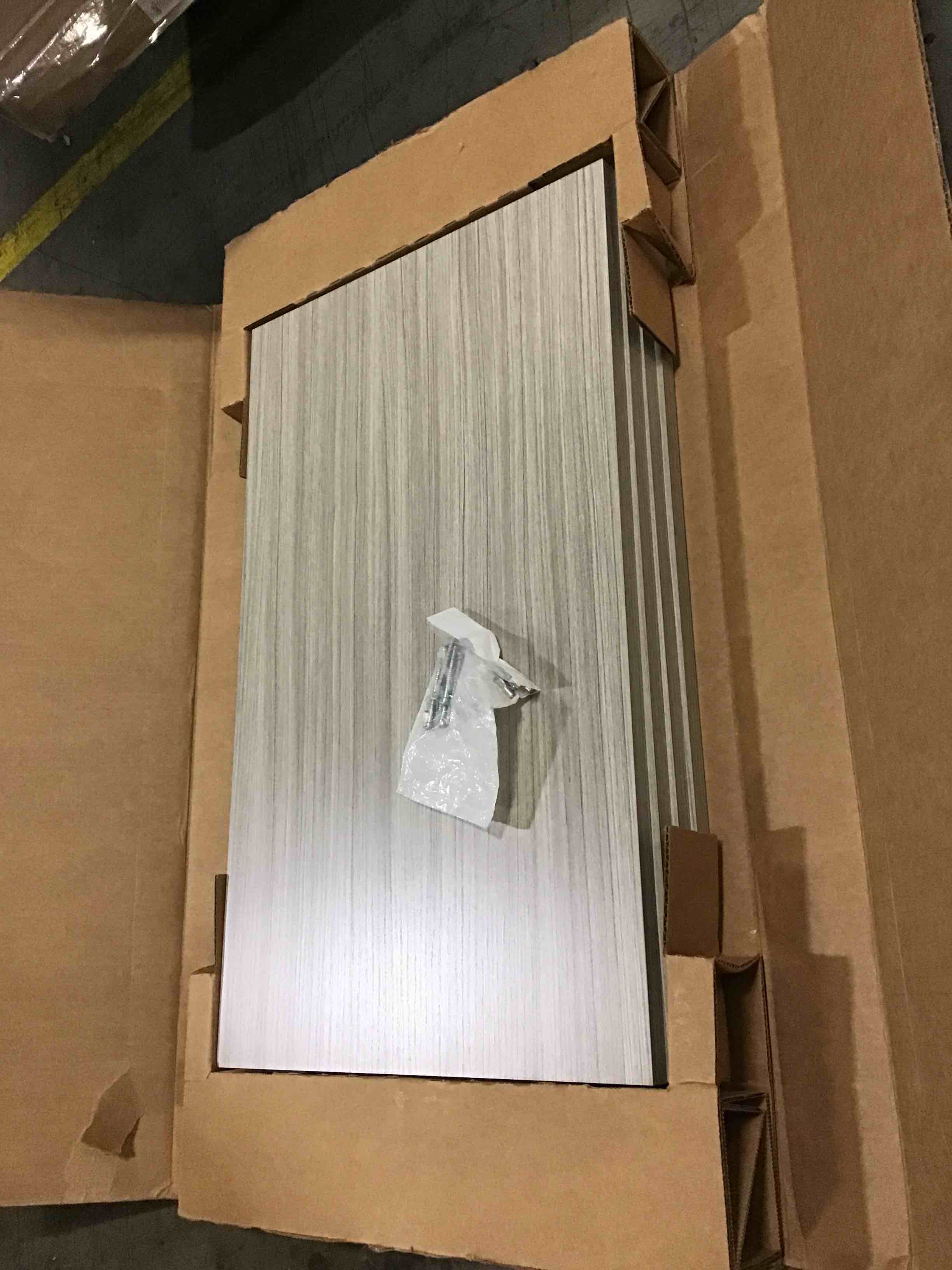 https://s3.amazonaws.com/lotting-images-prod/bidfta/YEL4221308_1698061118639.jpeg