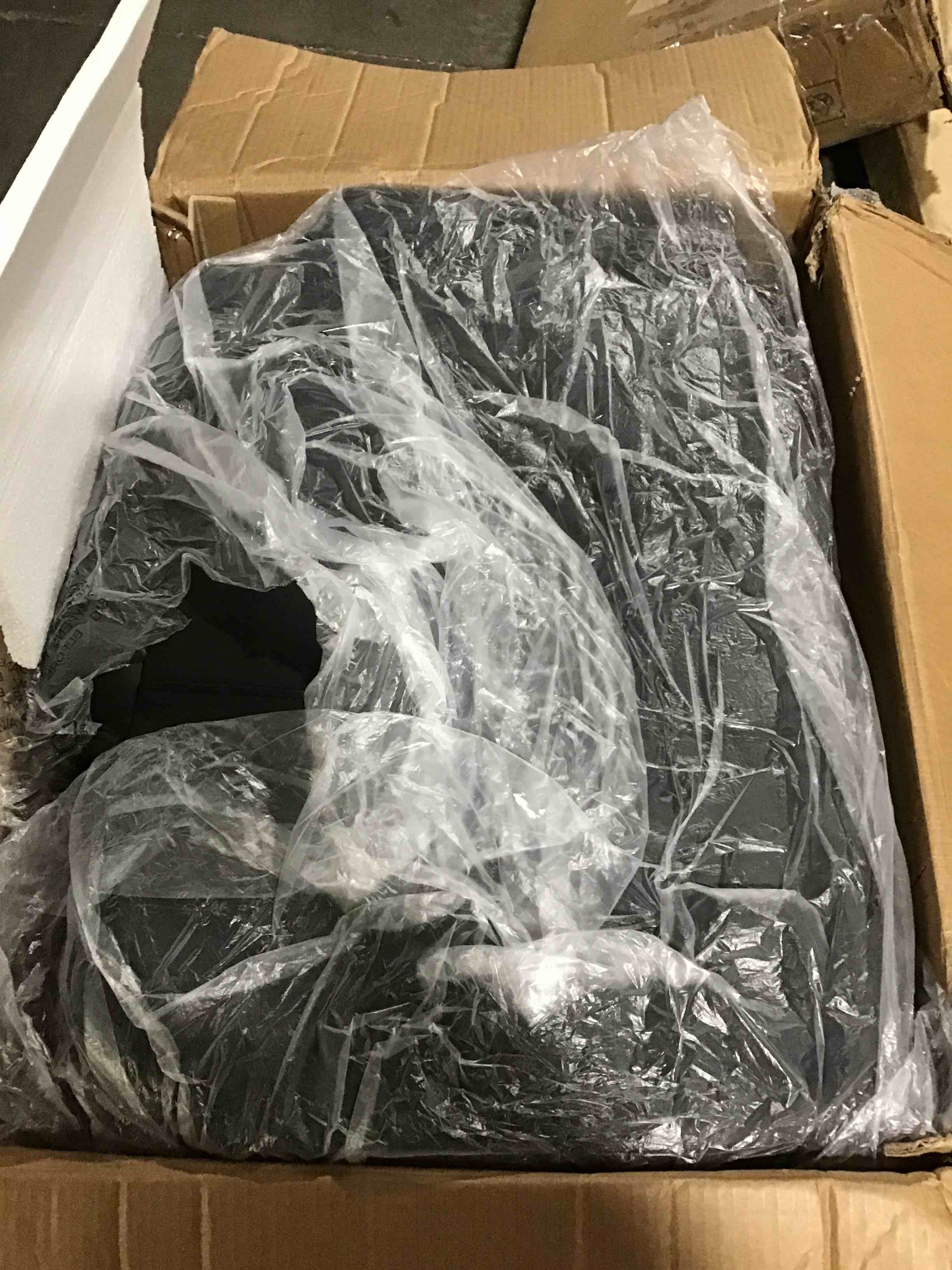 https://s3.amazonaws.com/lotting-images-prod/bidfta/YEL4242216_1700487447269.jpeg