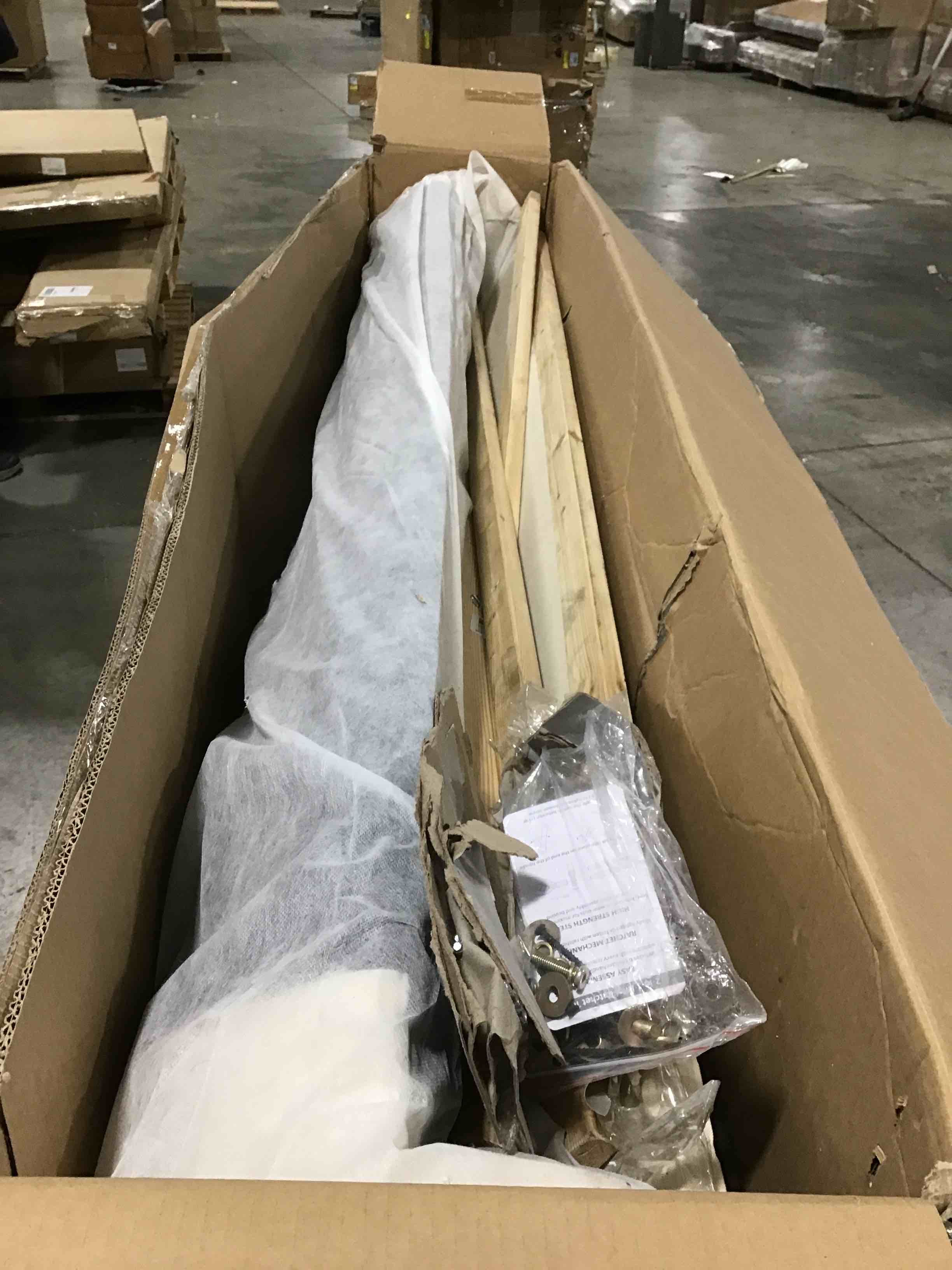 https://s3.amazonaws.com/lotting-images-prod/bidfta/YEL4242257_1700575160893.jpeg