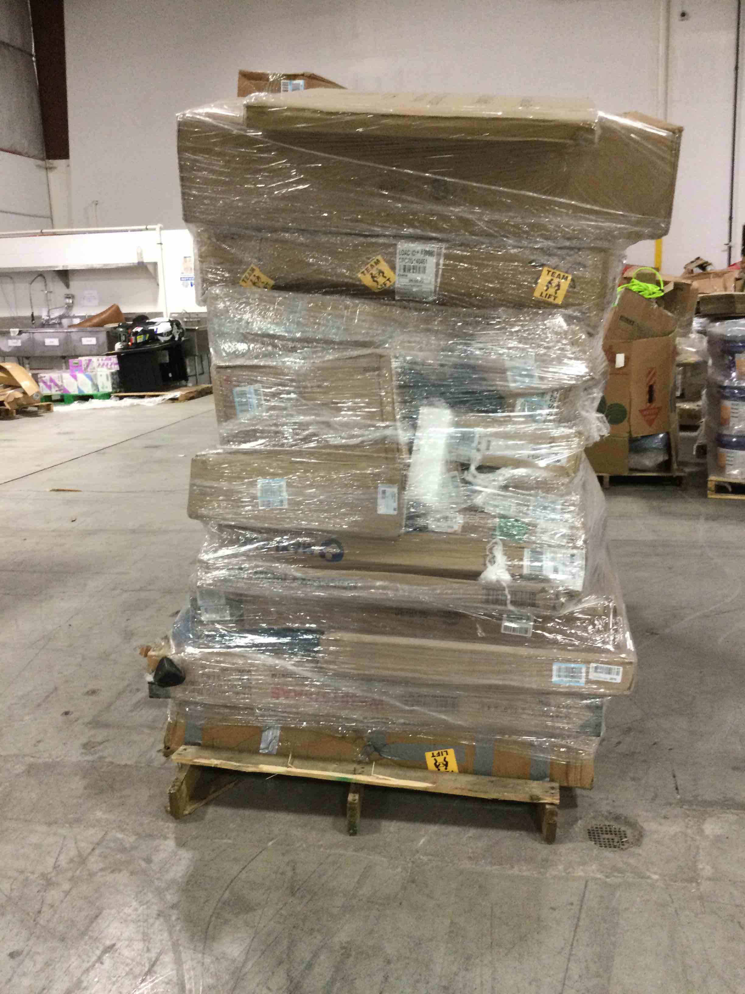 https://s3.amazonaws.com/lotting-images-prod/bidfta/YEL4296430_1709303573531.jpeg