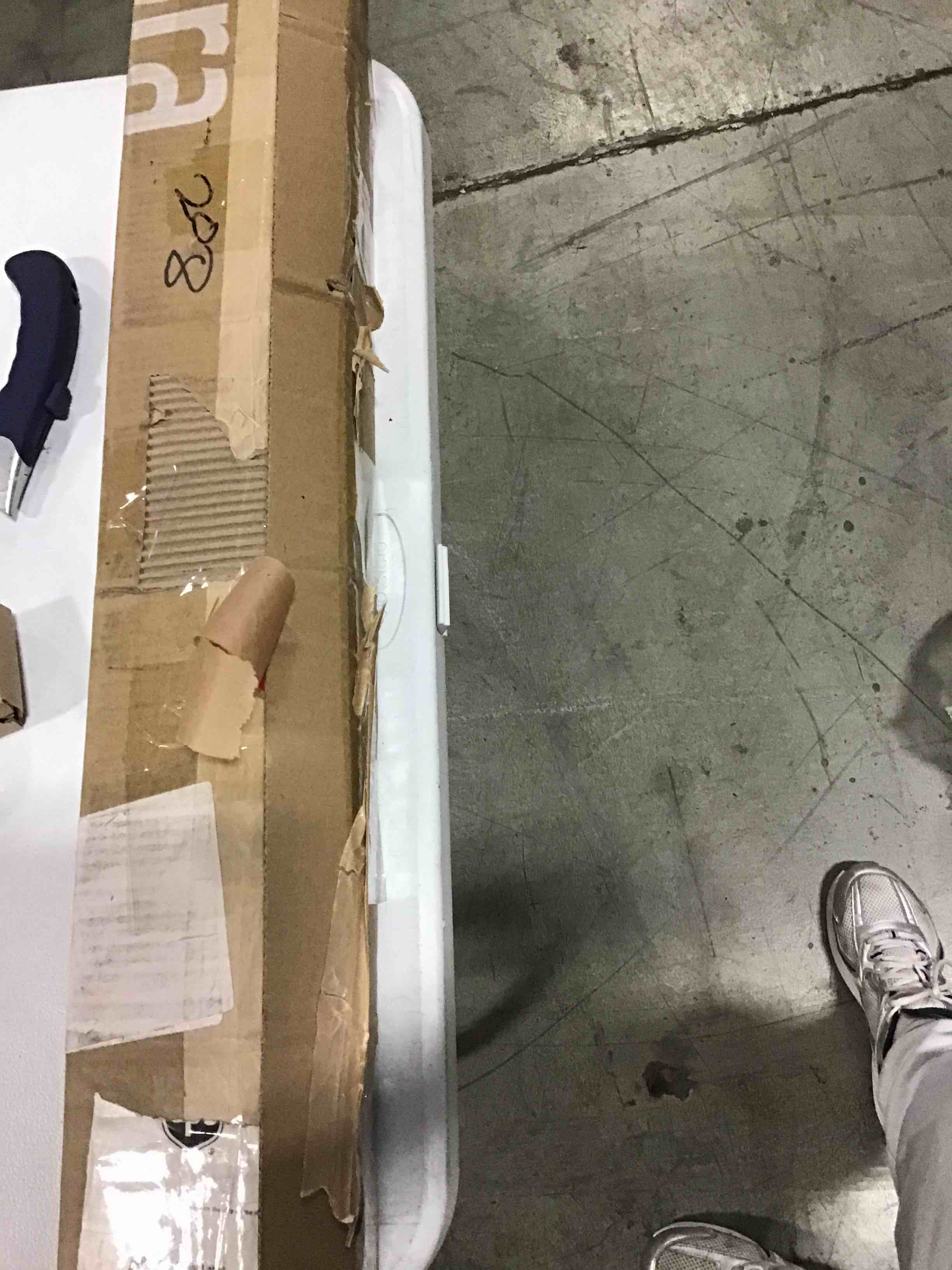 https://s3.amazonaws.com/lotting-images-prod/bidfta/YEL4299704_1694443005059.jpeg