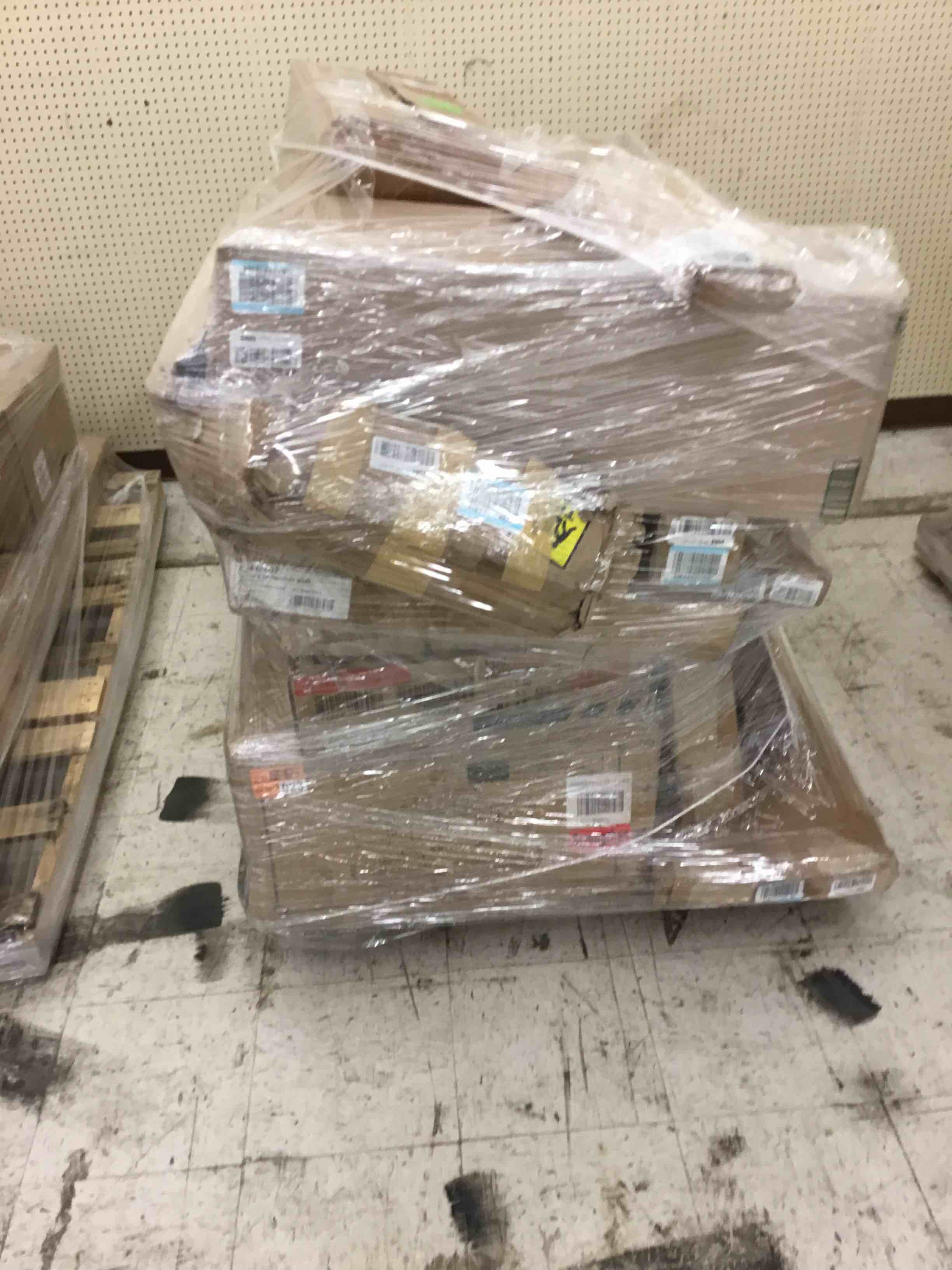 pallet lot miscellaneous items 