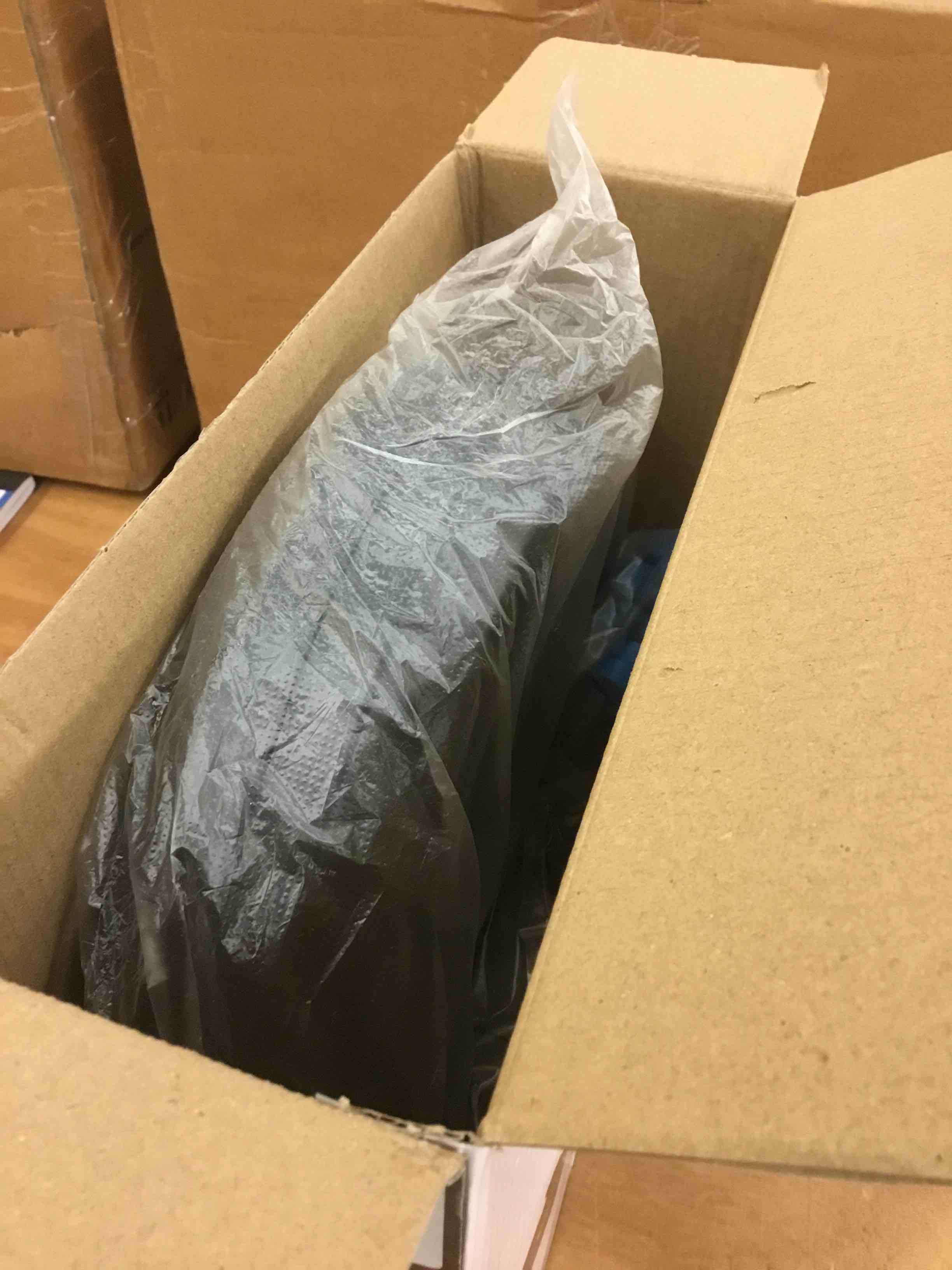 https://s3.amazonaws.com/lotting-images-prod/bidfta/YEL4309297_1699458614340.jpeg