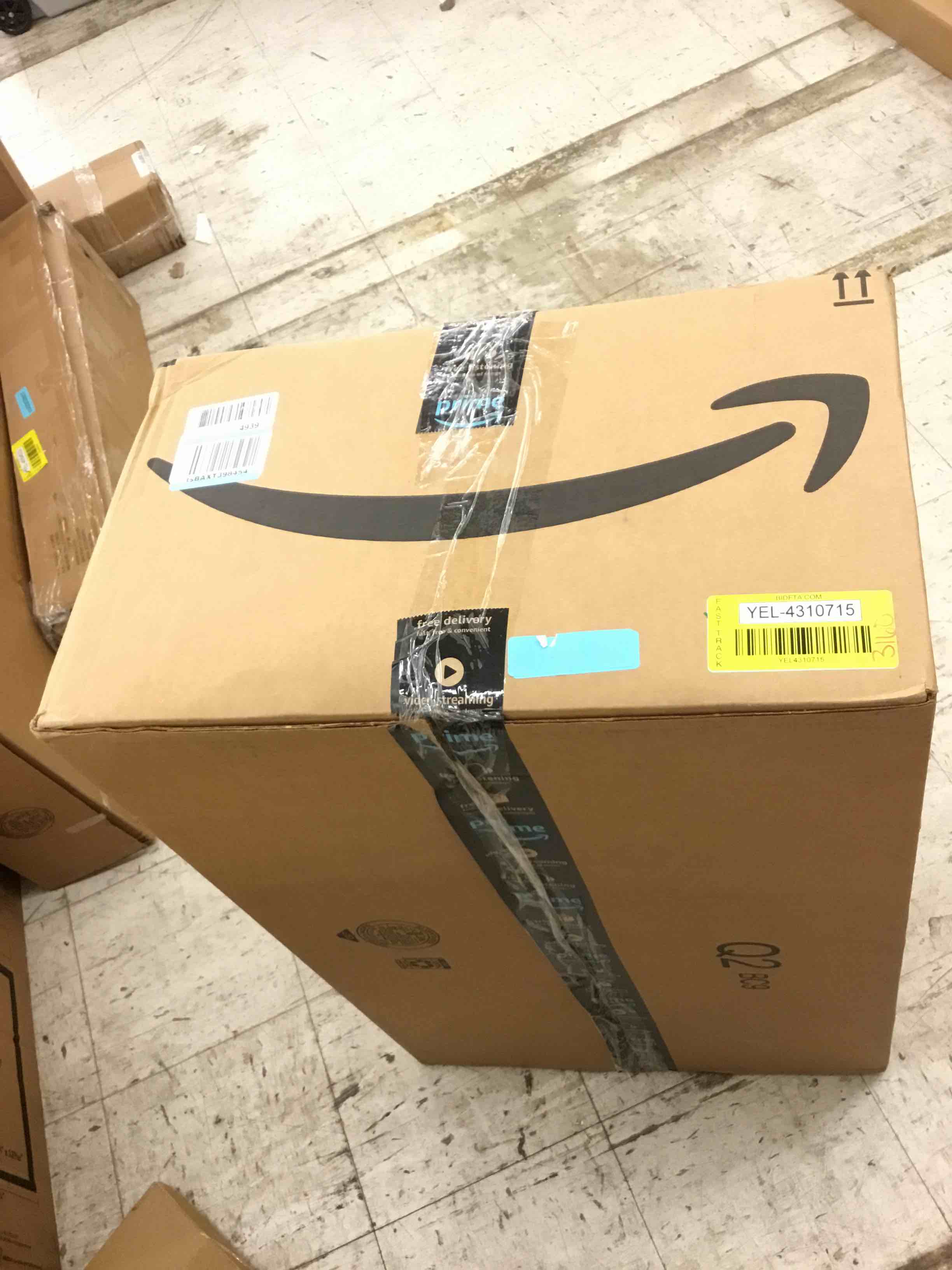 https://s3.amazonaws.com/lotting-images-prod/bidfta/YEL4310715_1691514745486.jpeg