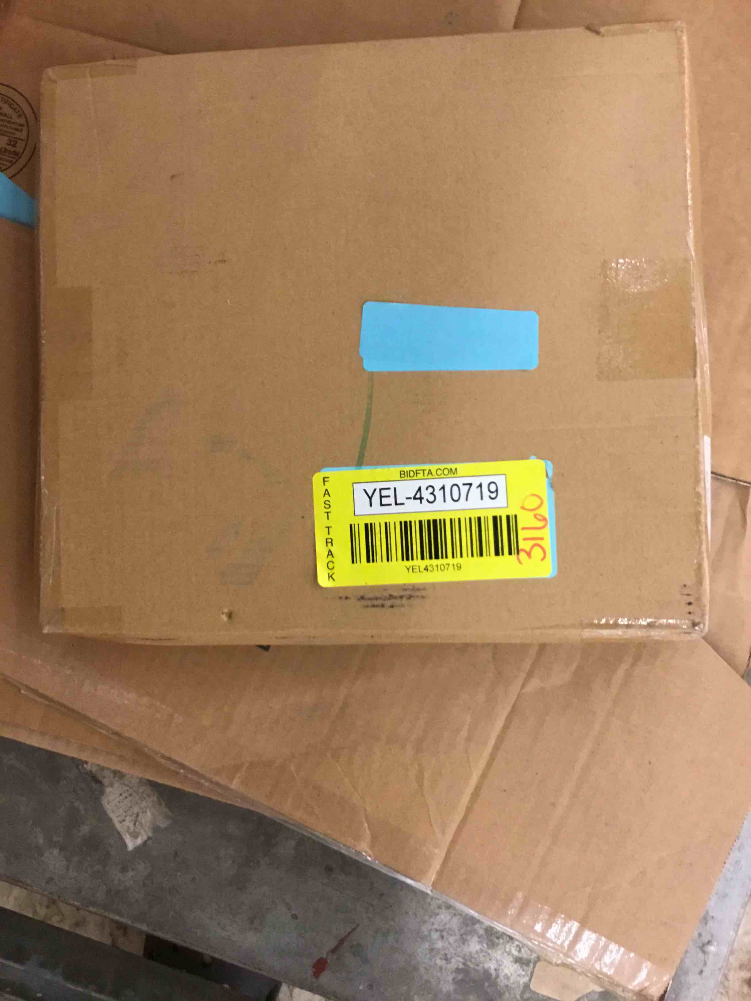 https://s3.amazonaws.com/lotting-images-prod/bidfta/YEL4310719_1691515178550.jpeg
