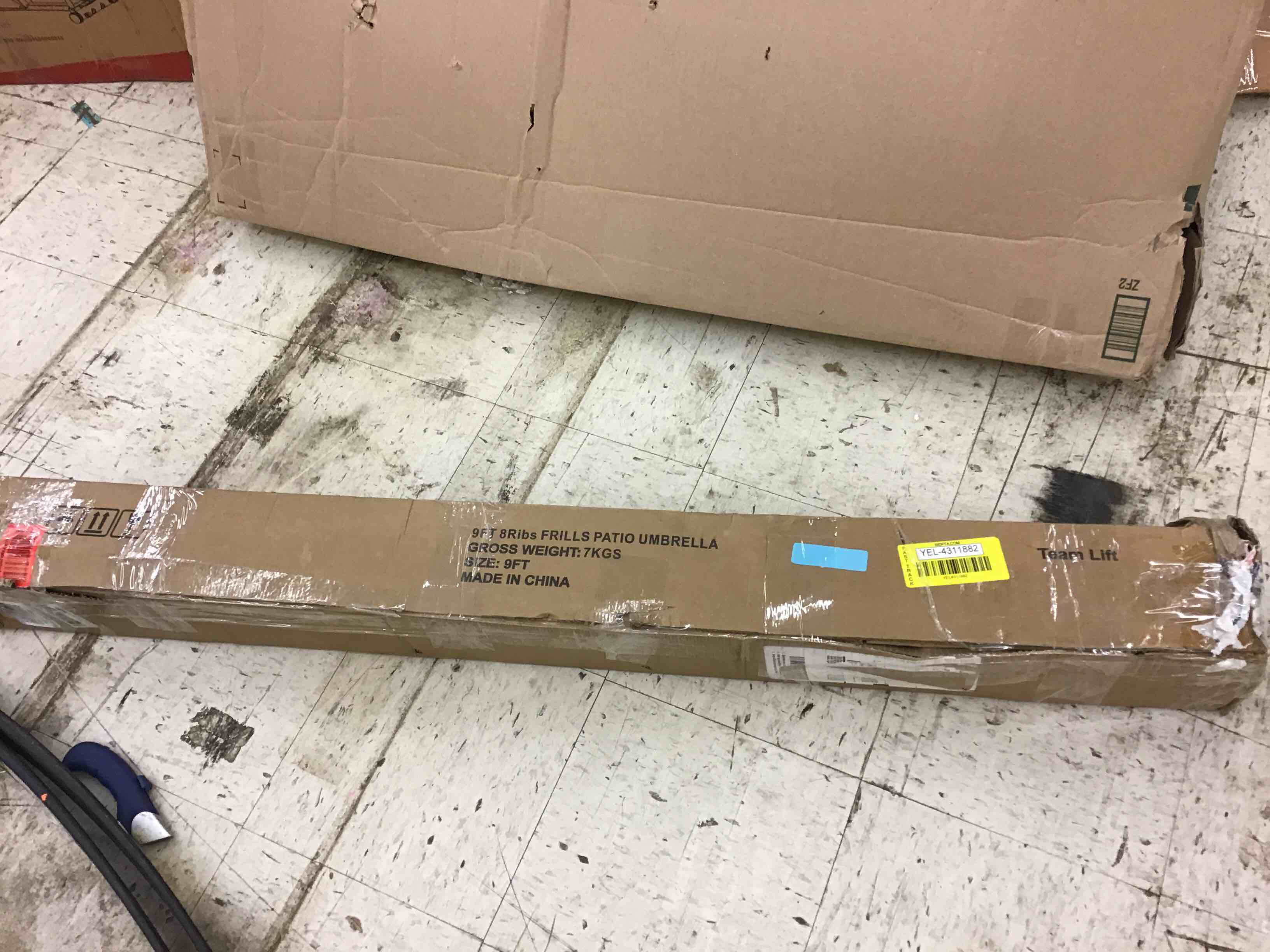 https://s3.amazonaws.com/lotting-images-prod/bidfta/YEL4311882_1692891712582.jpeg