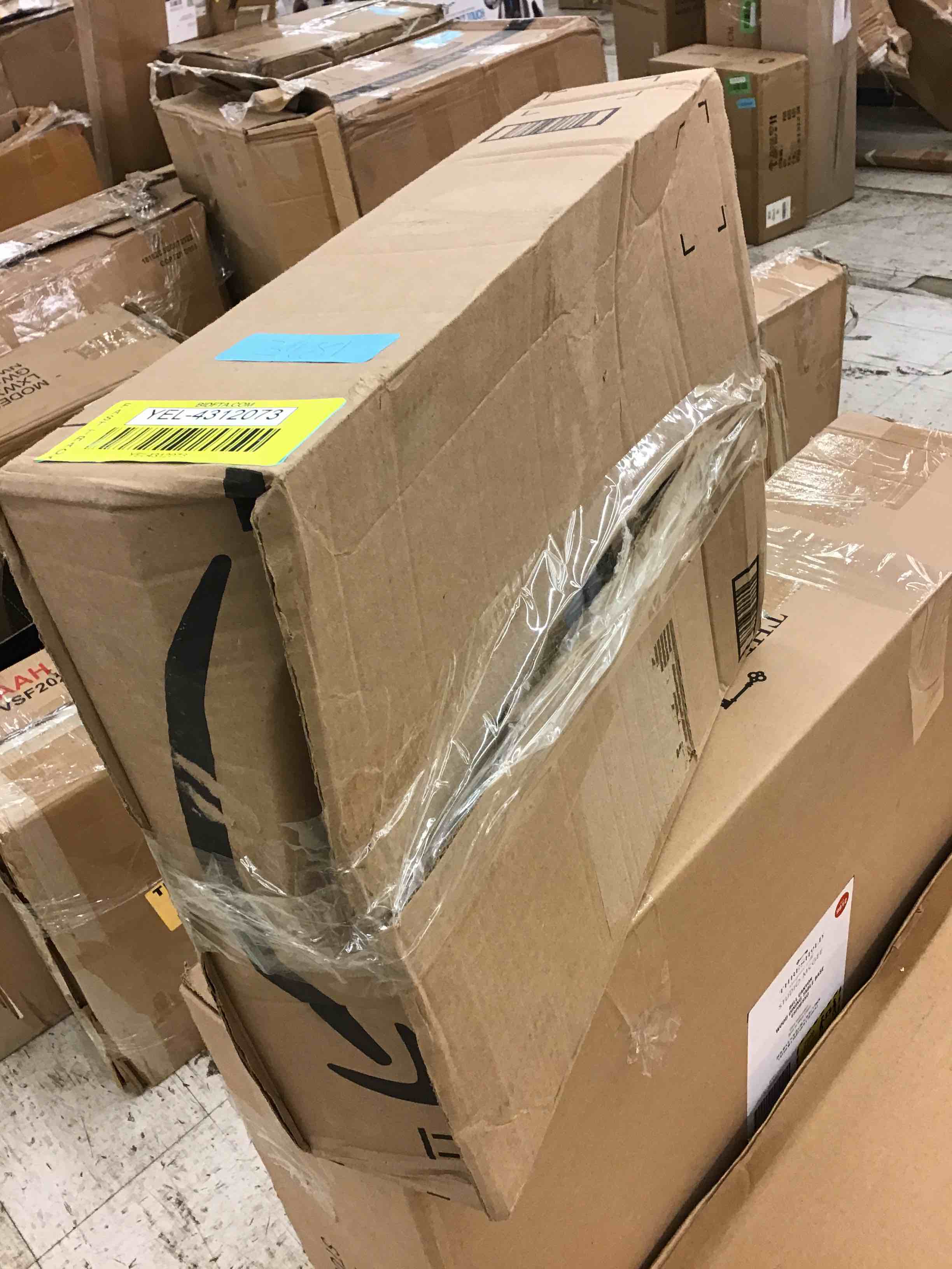 https://s3.amazonaws.com/lotting-images-prod/bidfta/YEL4312073_1693496757591.jpeg