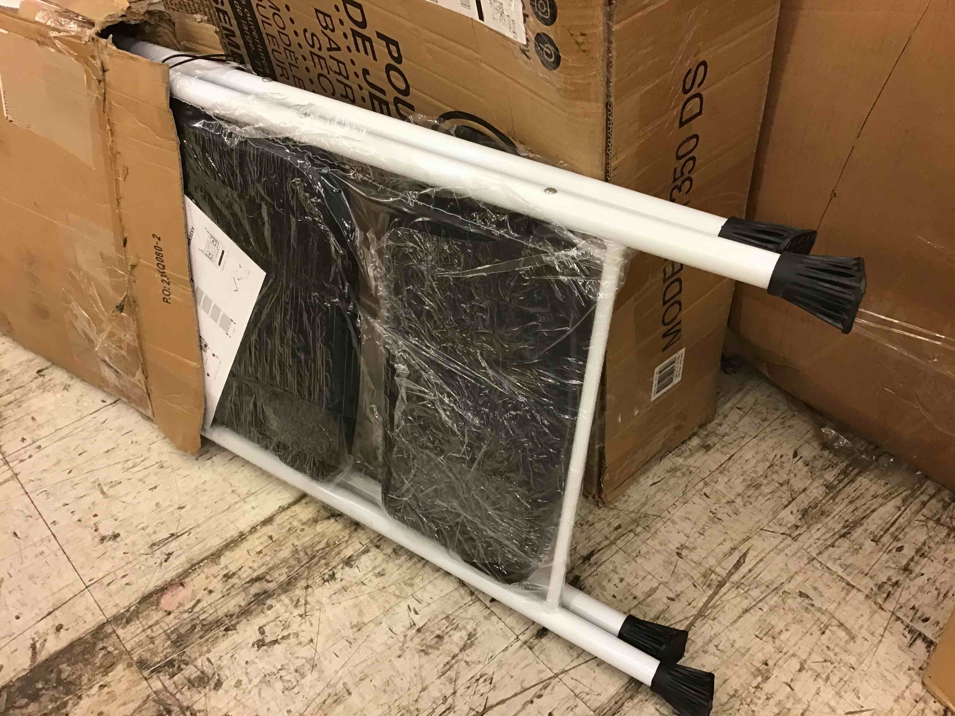 https://s3.amazonaws.com/lotting-images-prod/bidfta/YEL4312077_1693501893302.jpeg