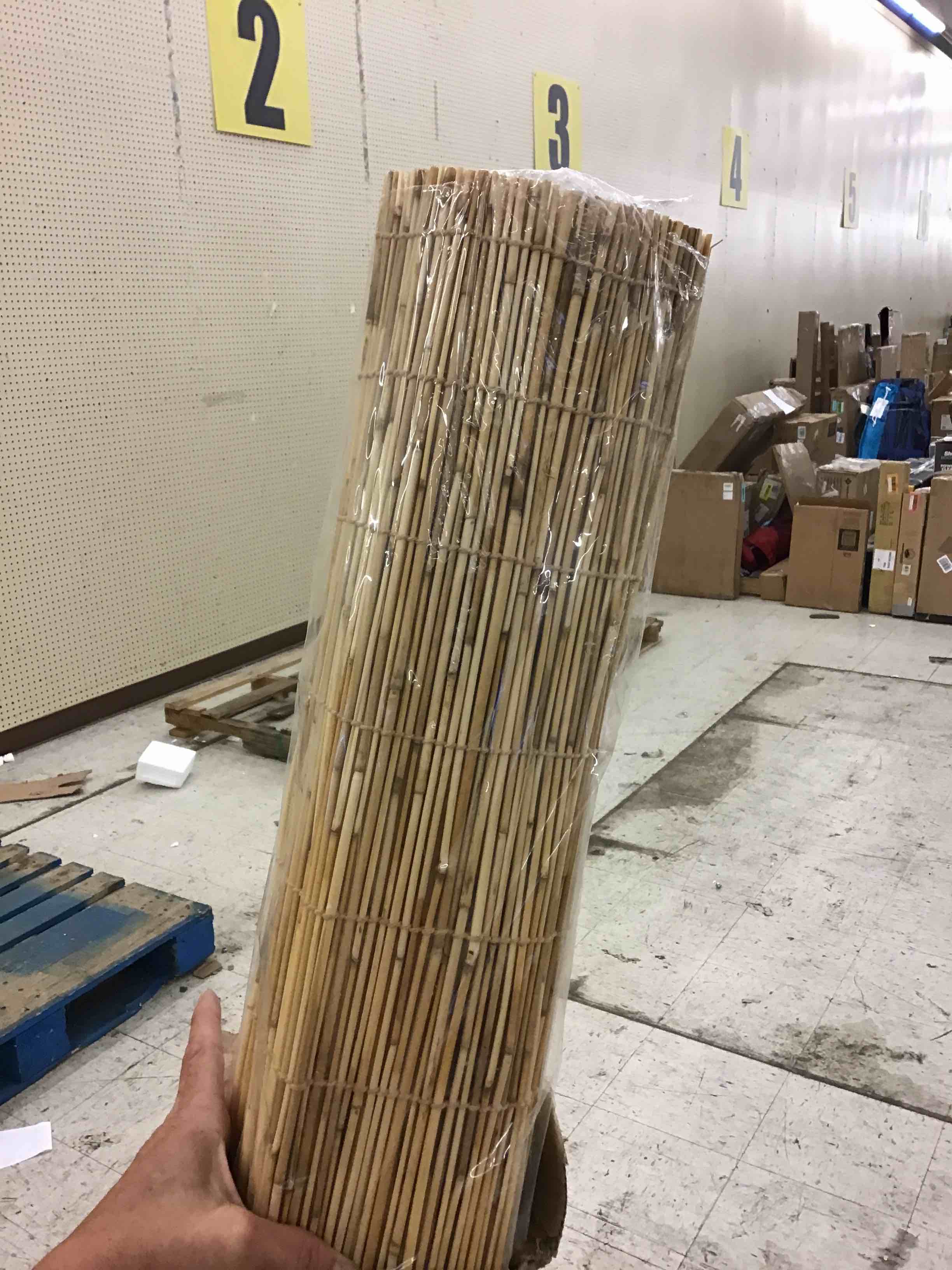 https://s3.amazonaws.com/lotting-images-prod/bidfta/YEL4312139_1694183816444.jpeg