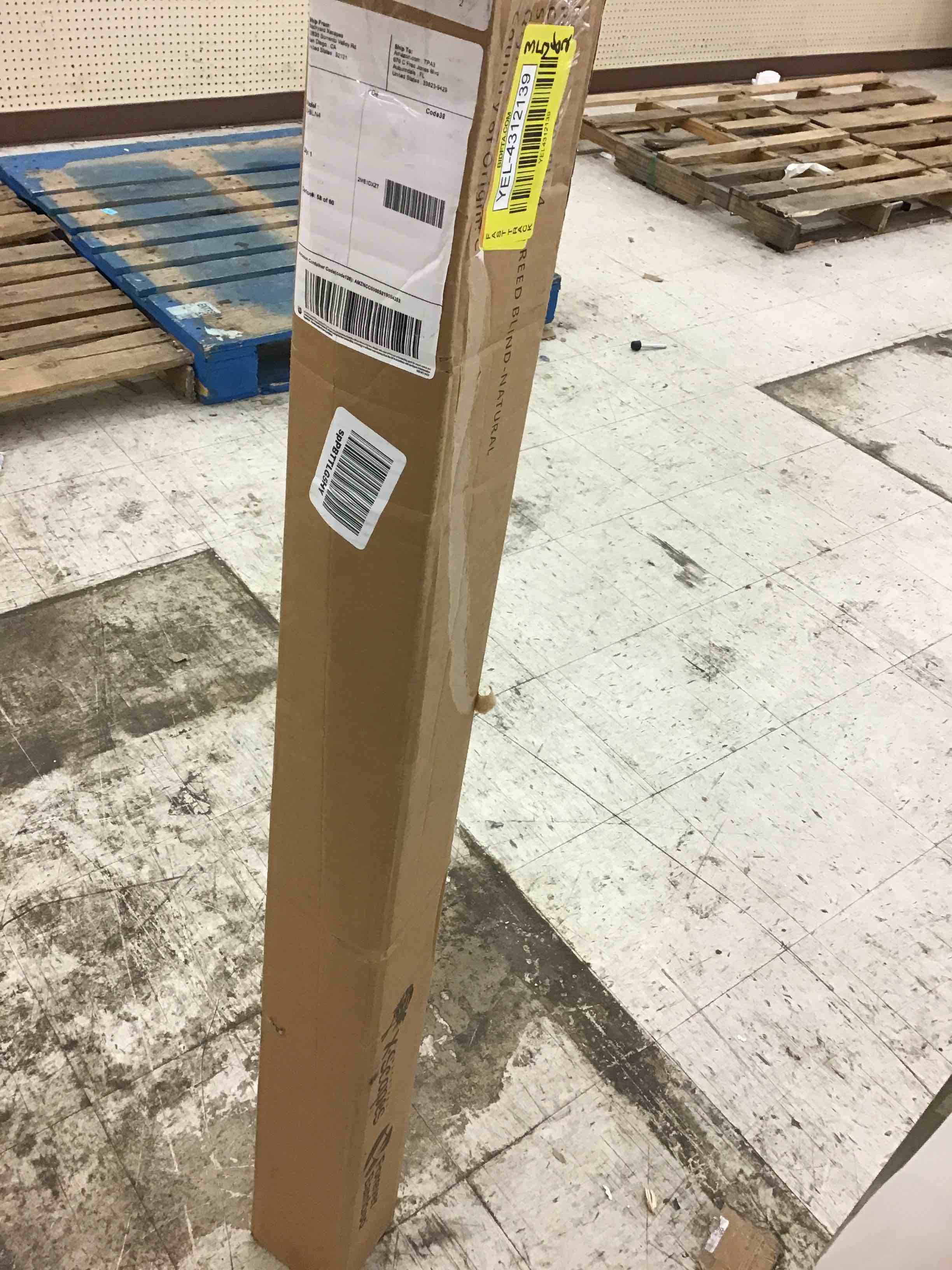https://s3.amazonaws.com/lotting-images-prod/bidfta/YEL4312139_1694183875258.jpeg