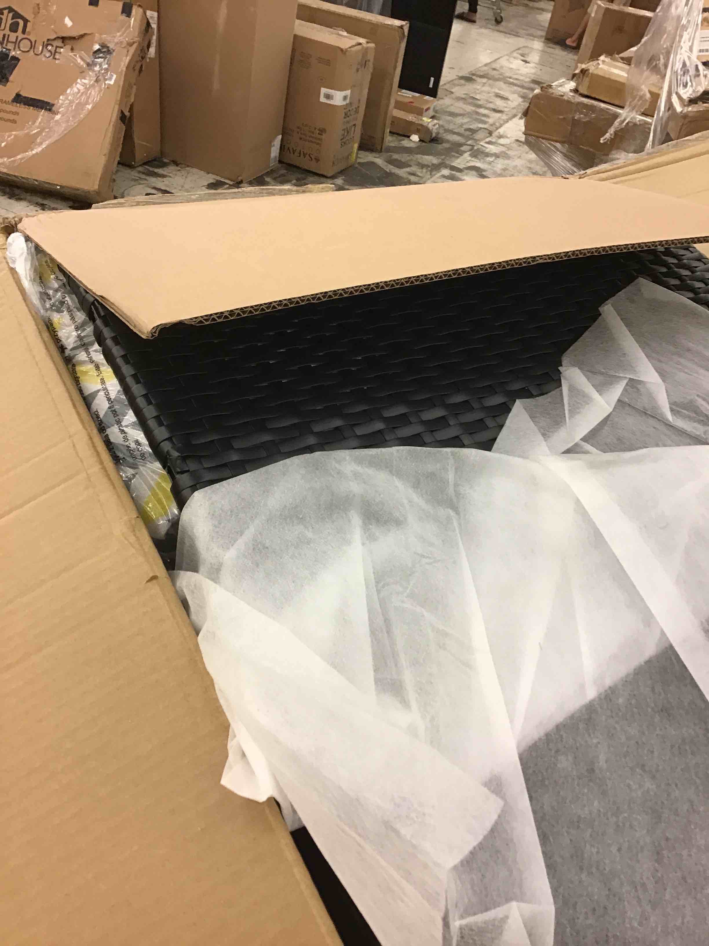 https://s3.amazonaws.com/lotting-images-prod/bidfta/YEL4326362_1688585080250.jpeg