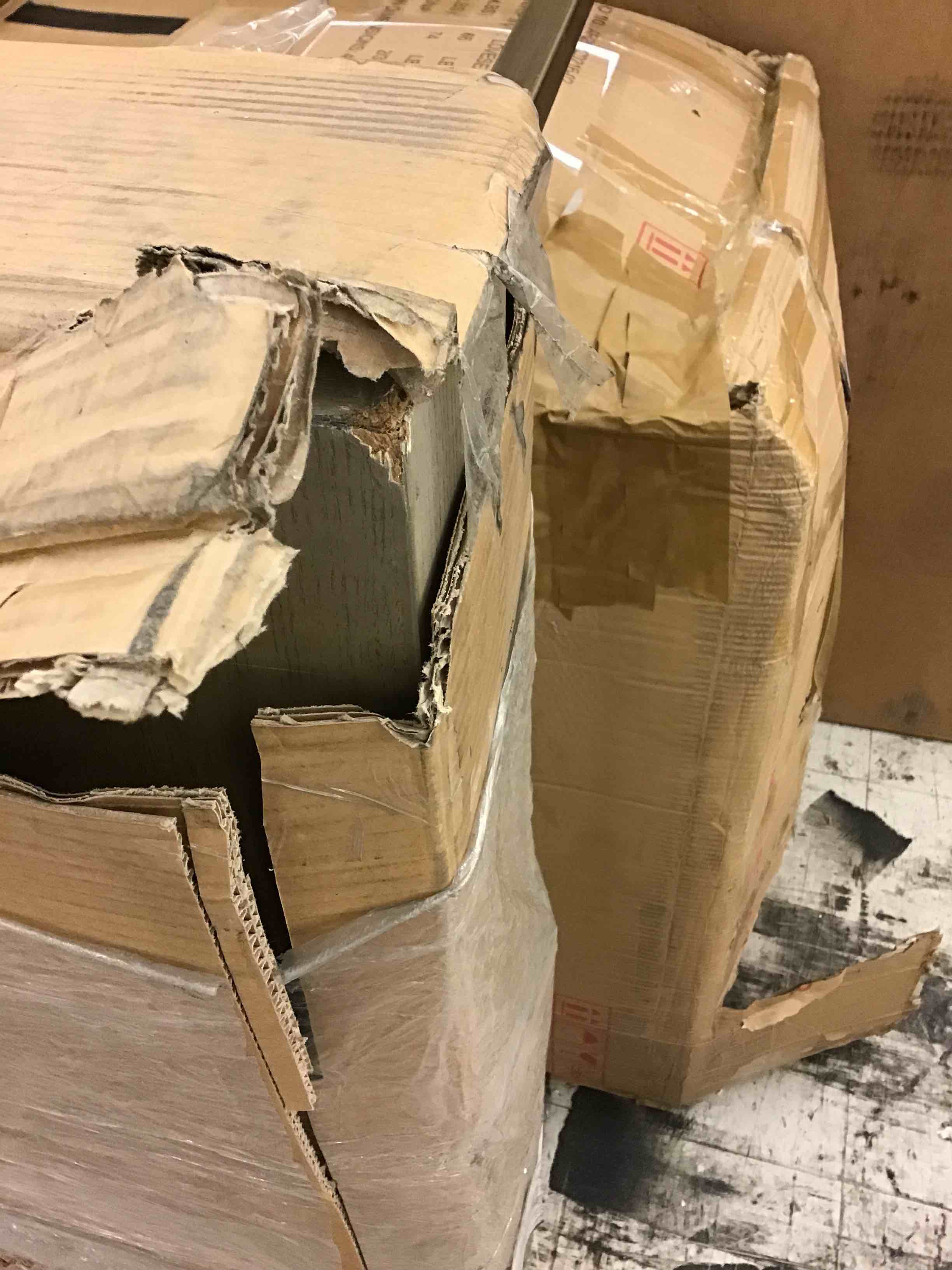 https://s3.amazonaws.com/lotting-images-prod/bidfta/YEL4326367_1688586306088.jpeg