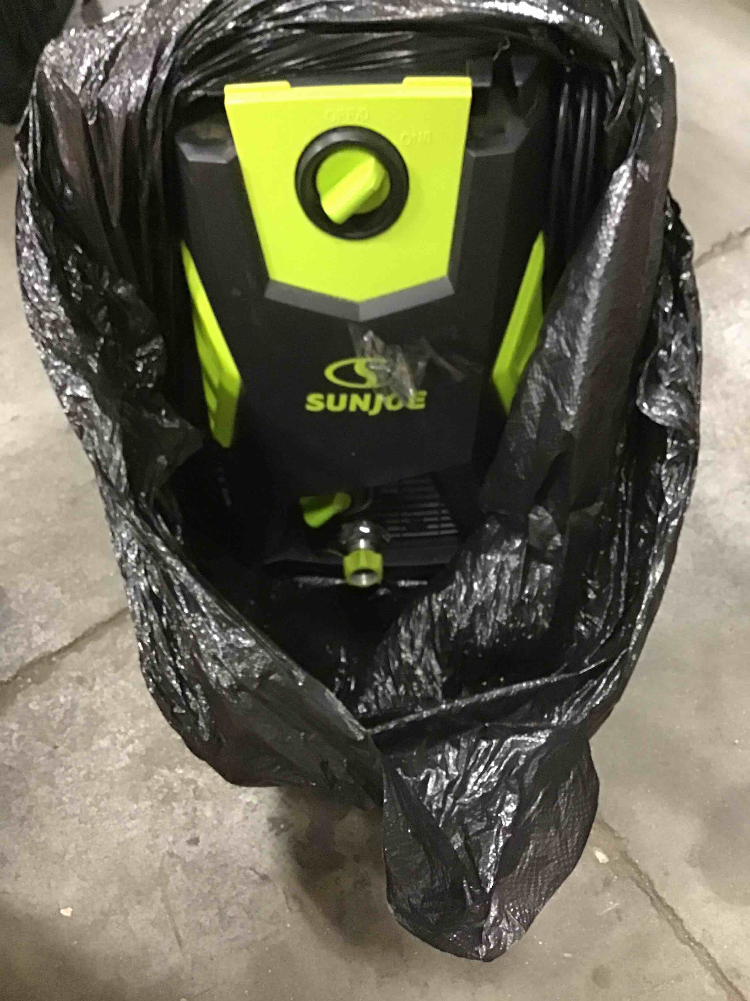 https://s3.amazonaws.com/lotting-images-prod/bidfta/YEL4341272_1687956469289.jpeg