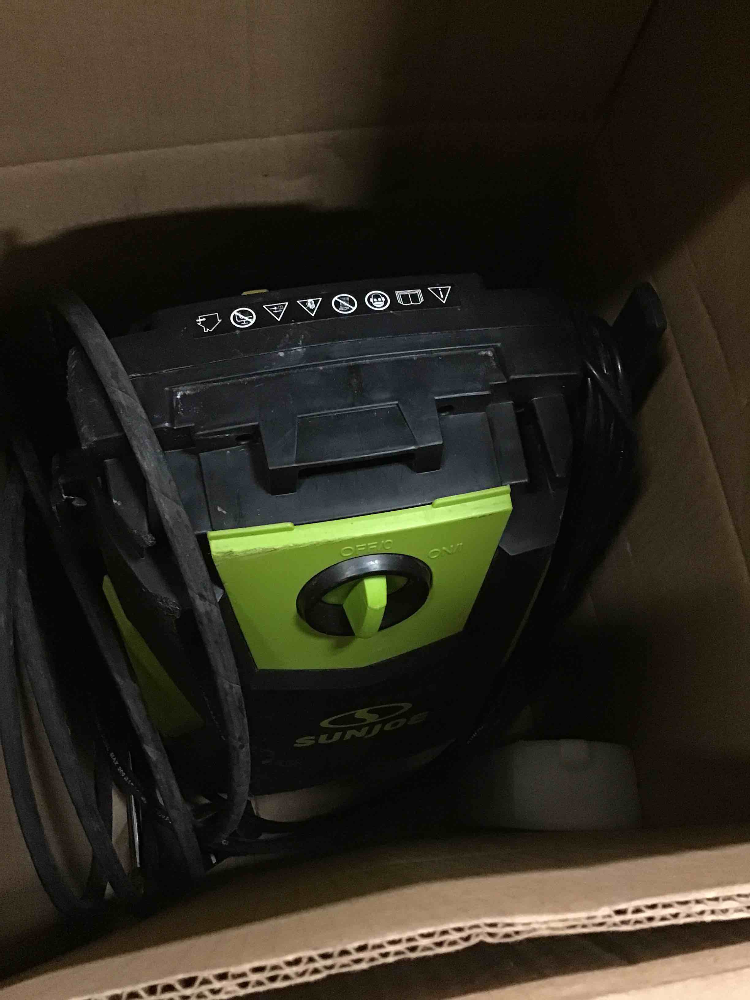 https://s3.amazonaws.com/lotting-images-prod/bidfta/YEL4341273_1687956746615.jpeg