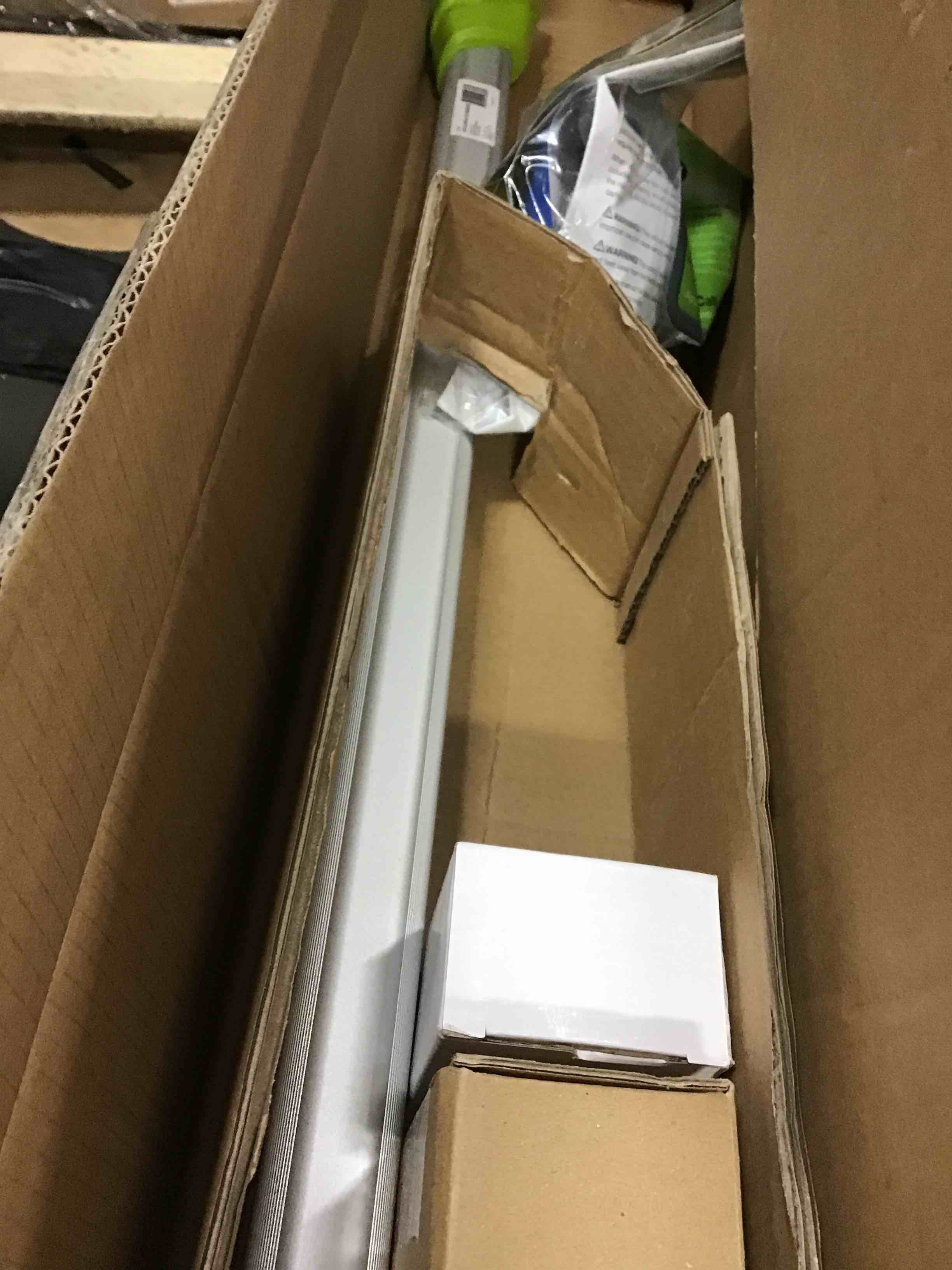 https://s3.amazonaws.com/lotting-images-prod/bidfta/YEL4342726_1688391224714.jpeg