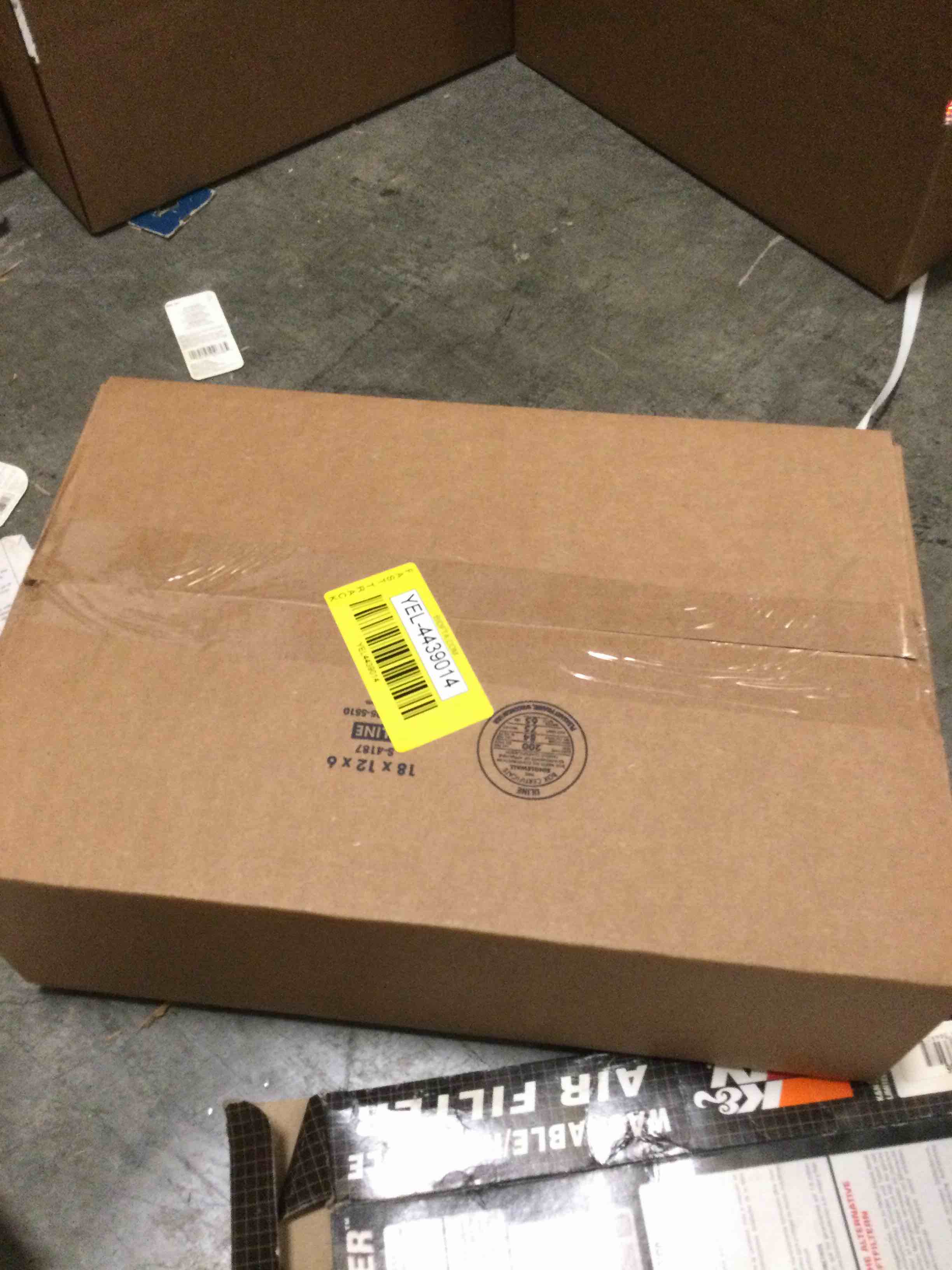https://s3.amazonaws.com/lotting-images-prod/bidfta/YEL4439014_1689167267580.jpeg