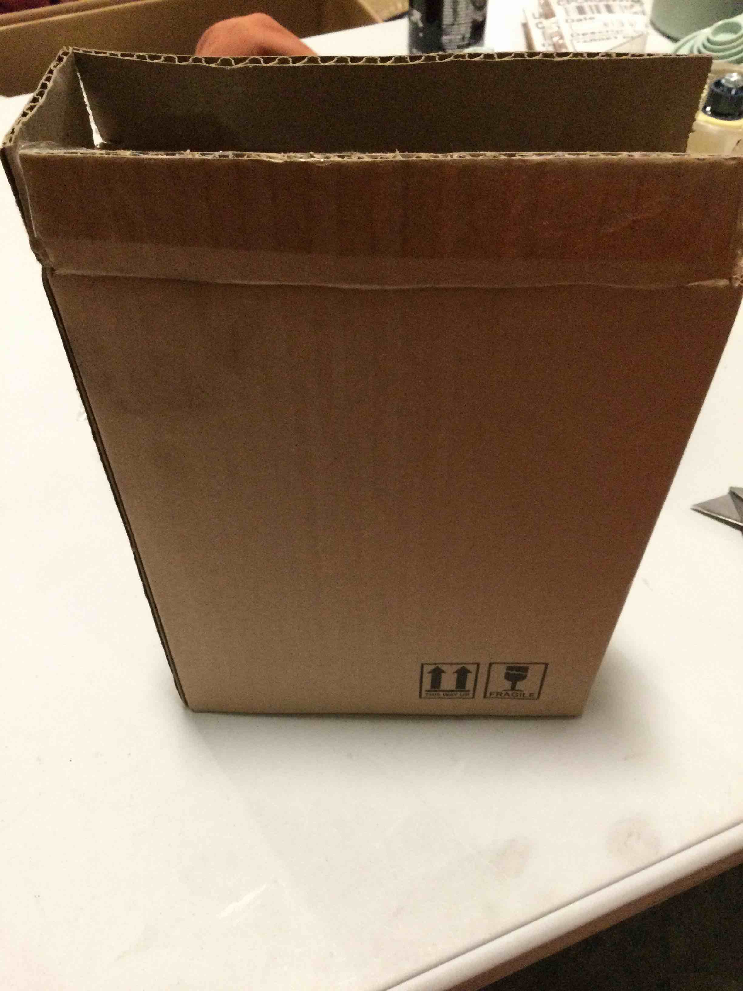 https://s3.amazonaws.com/lotting-images-prod/bidfta/YEL4440119_1690576010363.jpeg