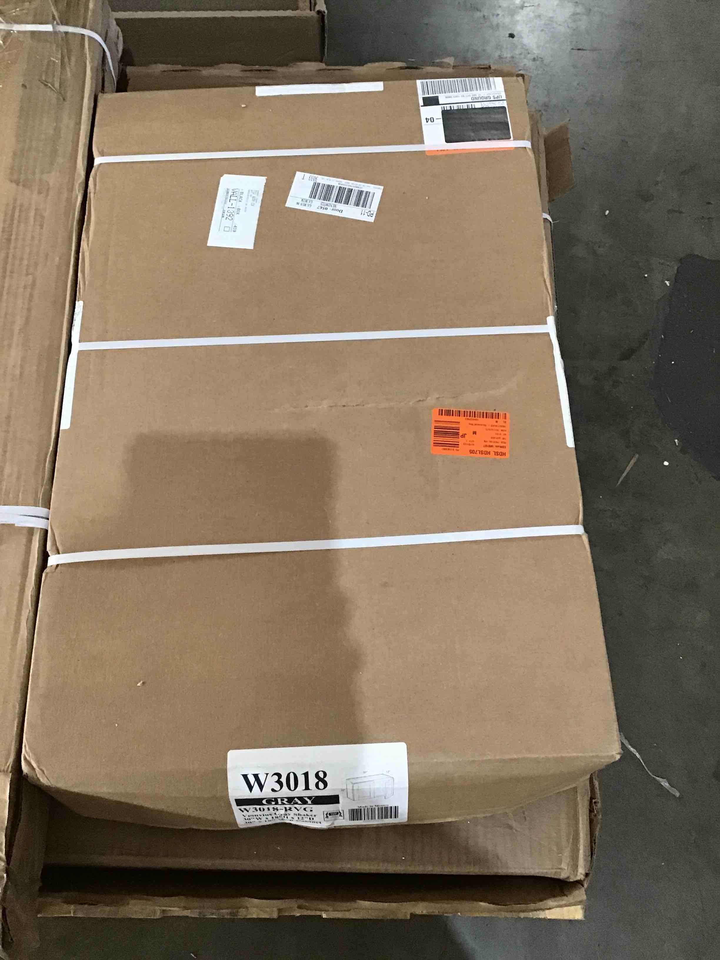 https://s3.amazonaws.com/lotting-images-prod/bidfta/YEL4444772_1689251403703.jpeg