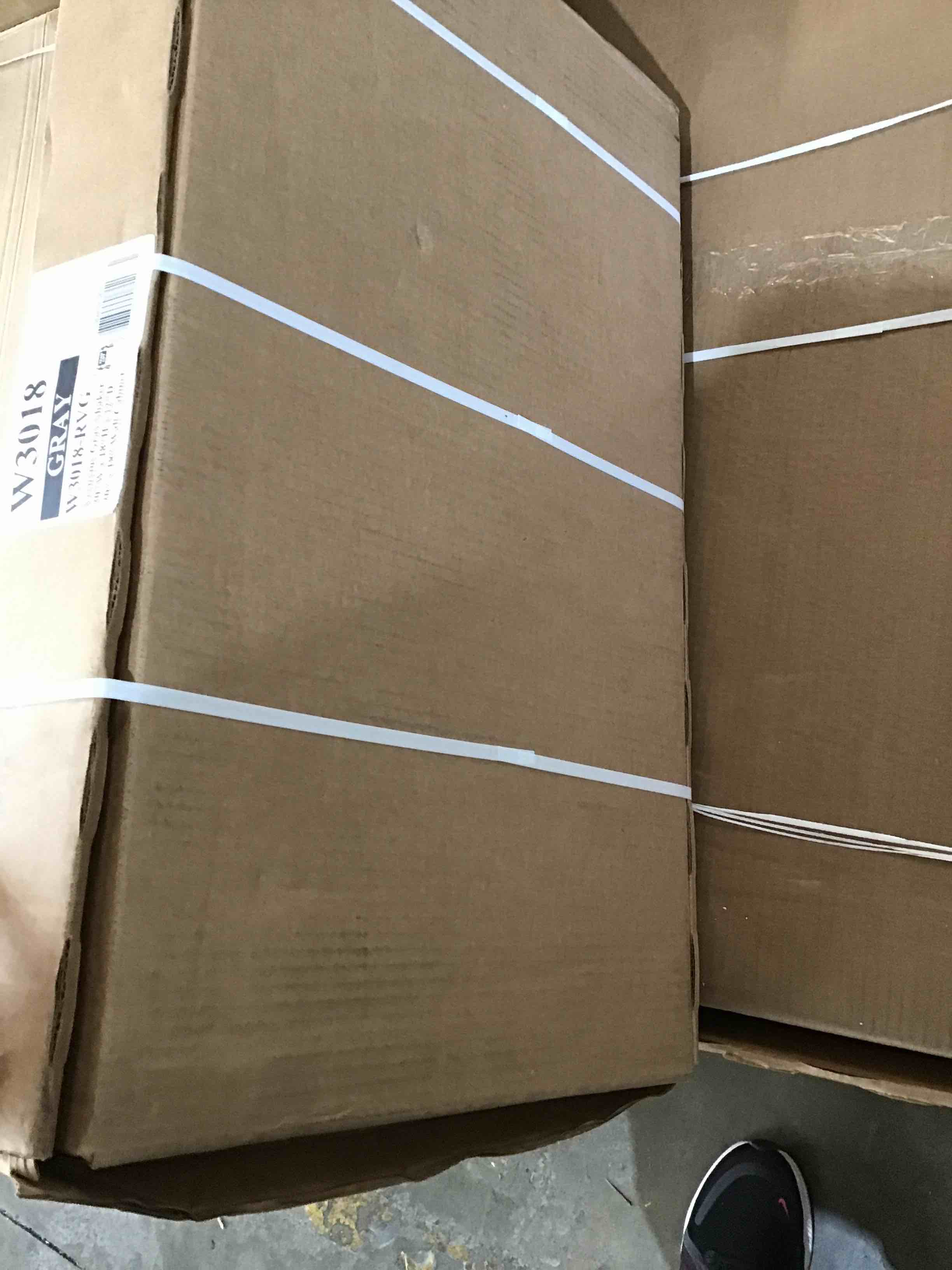 https://s3.amazonaws.com/lotting-images-prod/bidfta/YEL4444772_1689251416628.jpeg