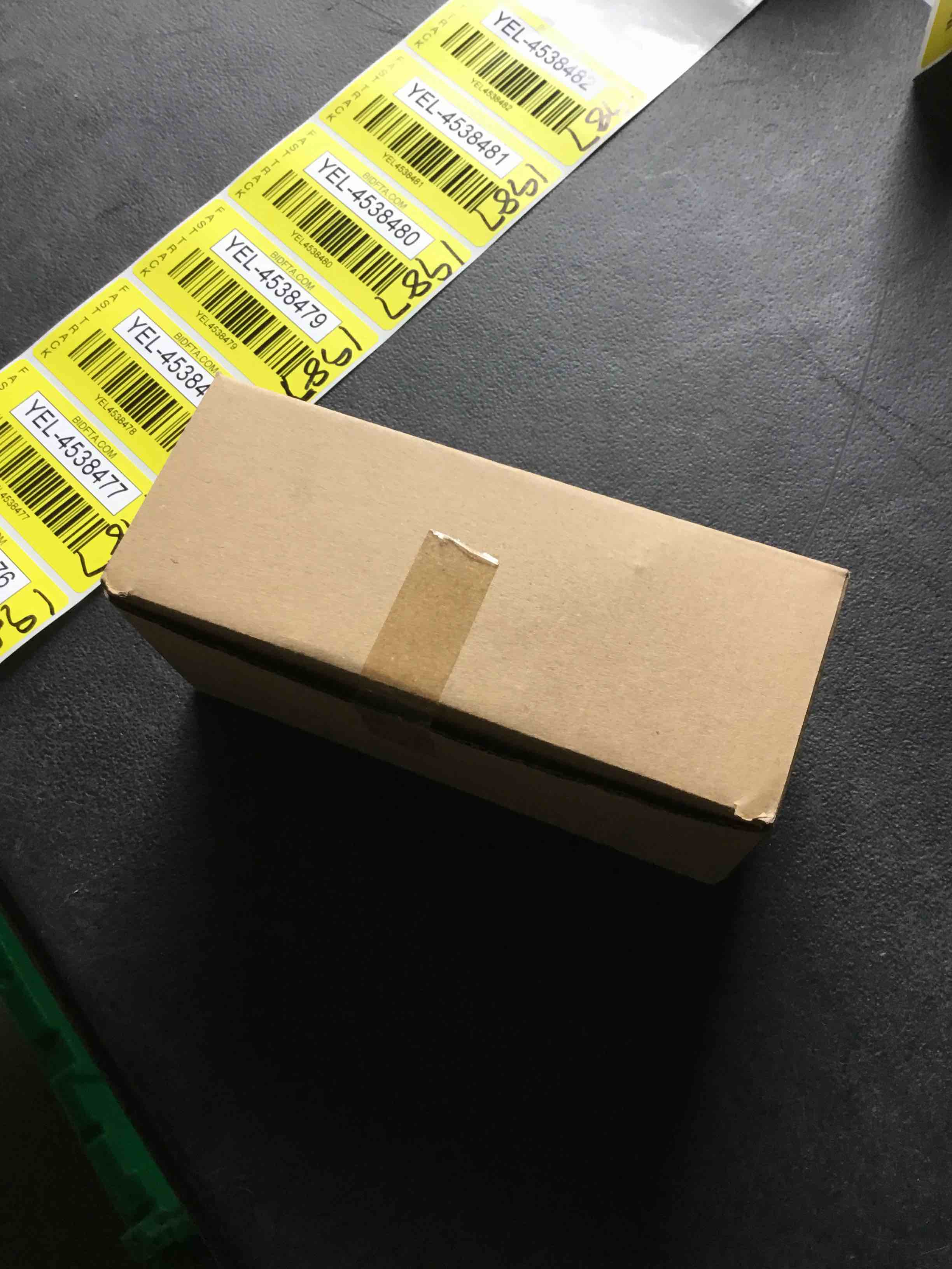 https://s3.amazonaws.com/lotting-images-prod/bidfta/YEL4538482_1697475372502.jpeg