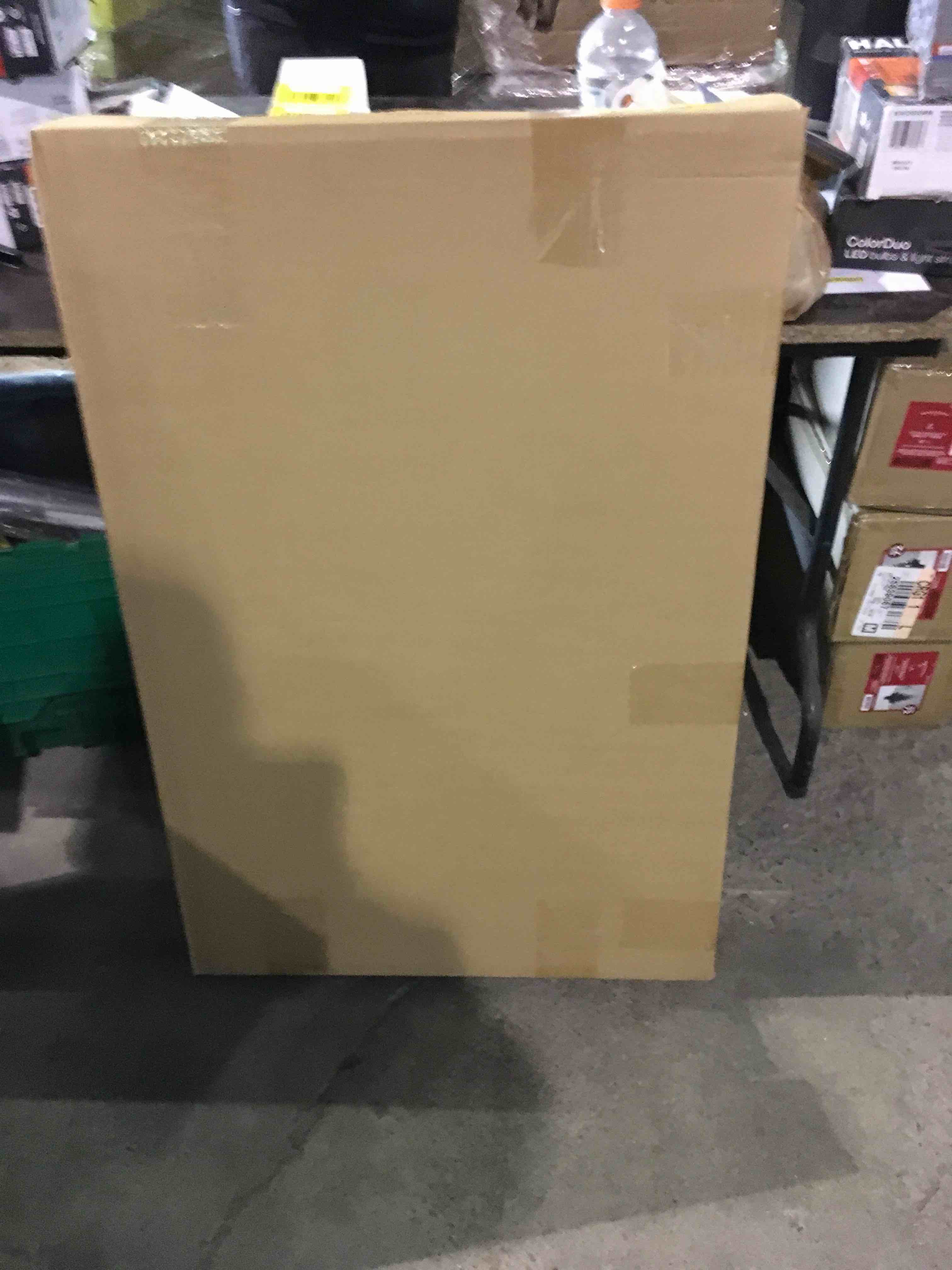 https://s3.amazonaws.com/lotting-images-prod/bidfta/YEL4540705_1701879005118.jpeg