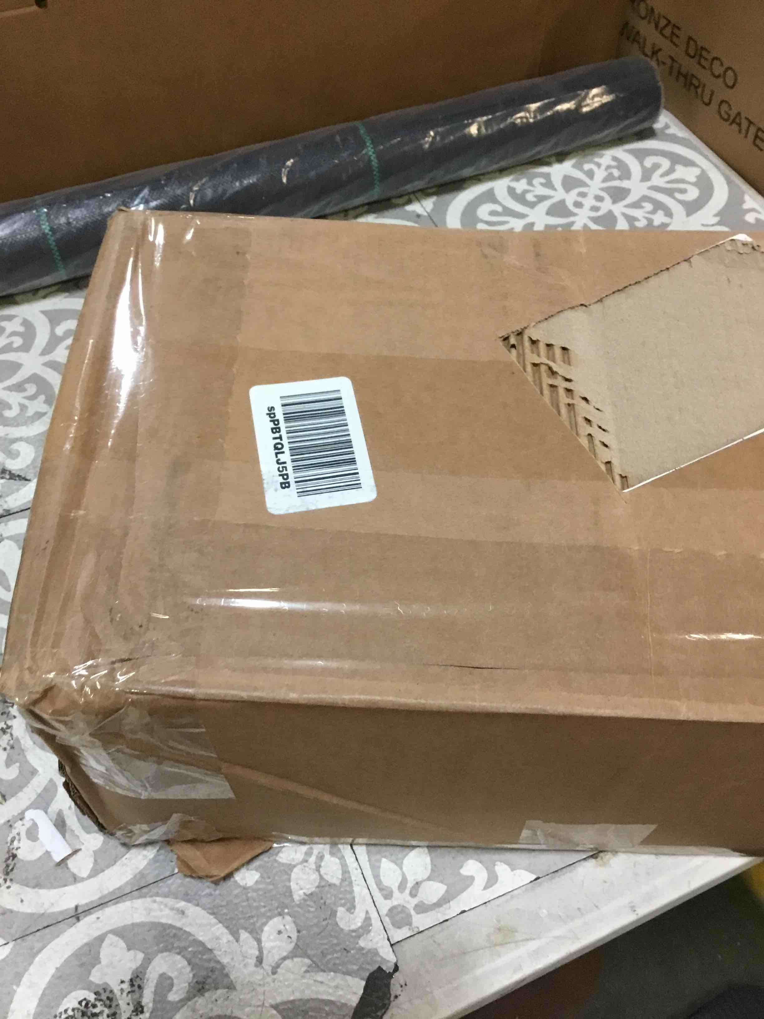 https://s3.amazonaws.com/lotting-images-prod/bidfta/YEL4553039_1688997239719.jpeg