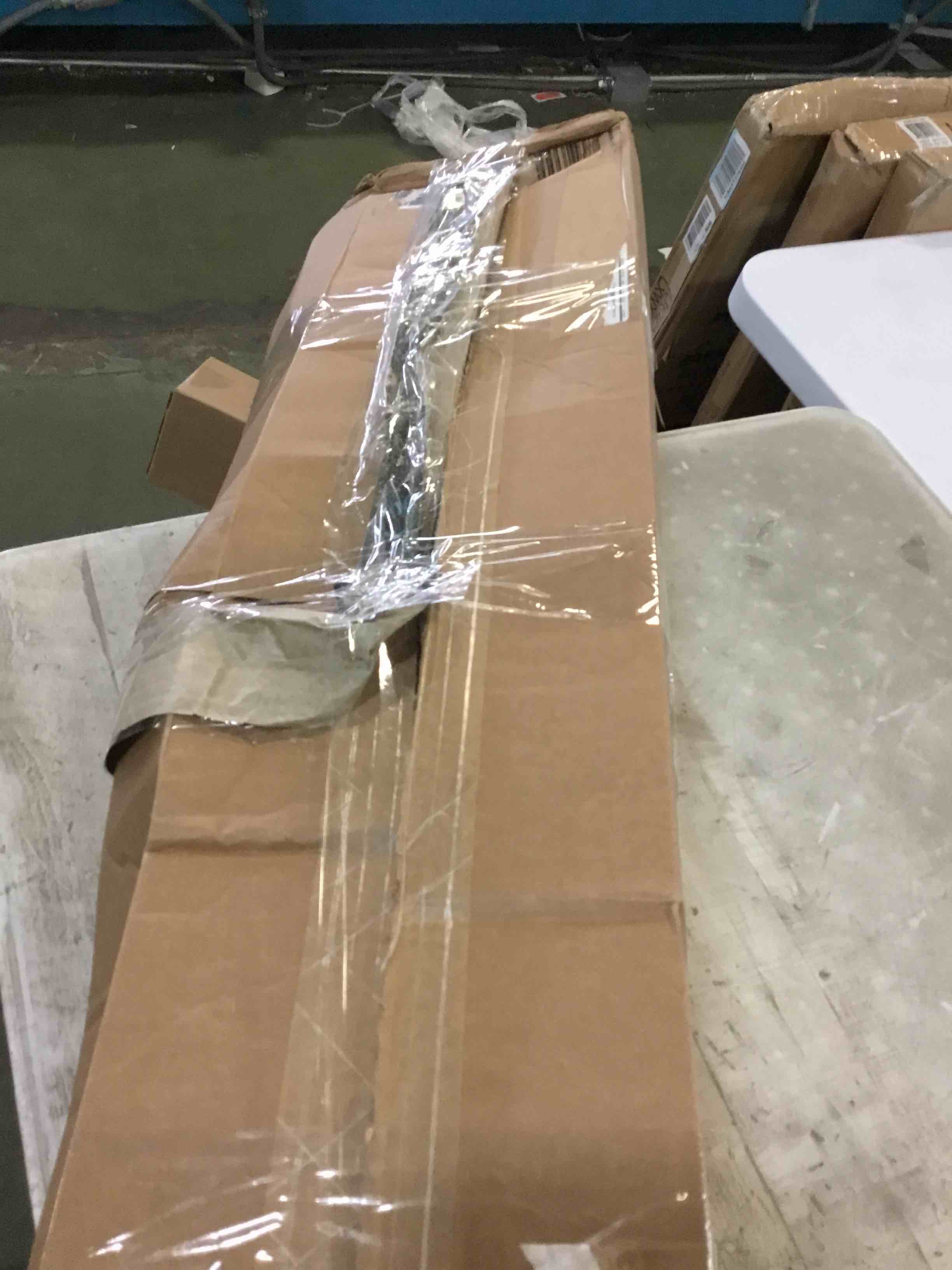 https://s3.amazonaws.com/lotting-images-prod/bidfta/YEL4553237_1689089037178.jpeg