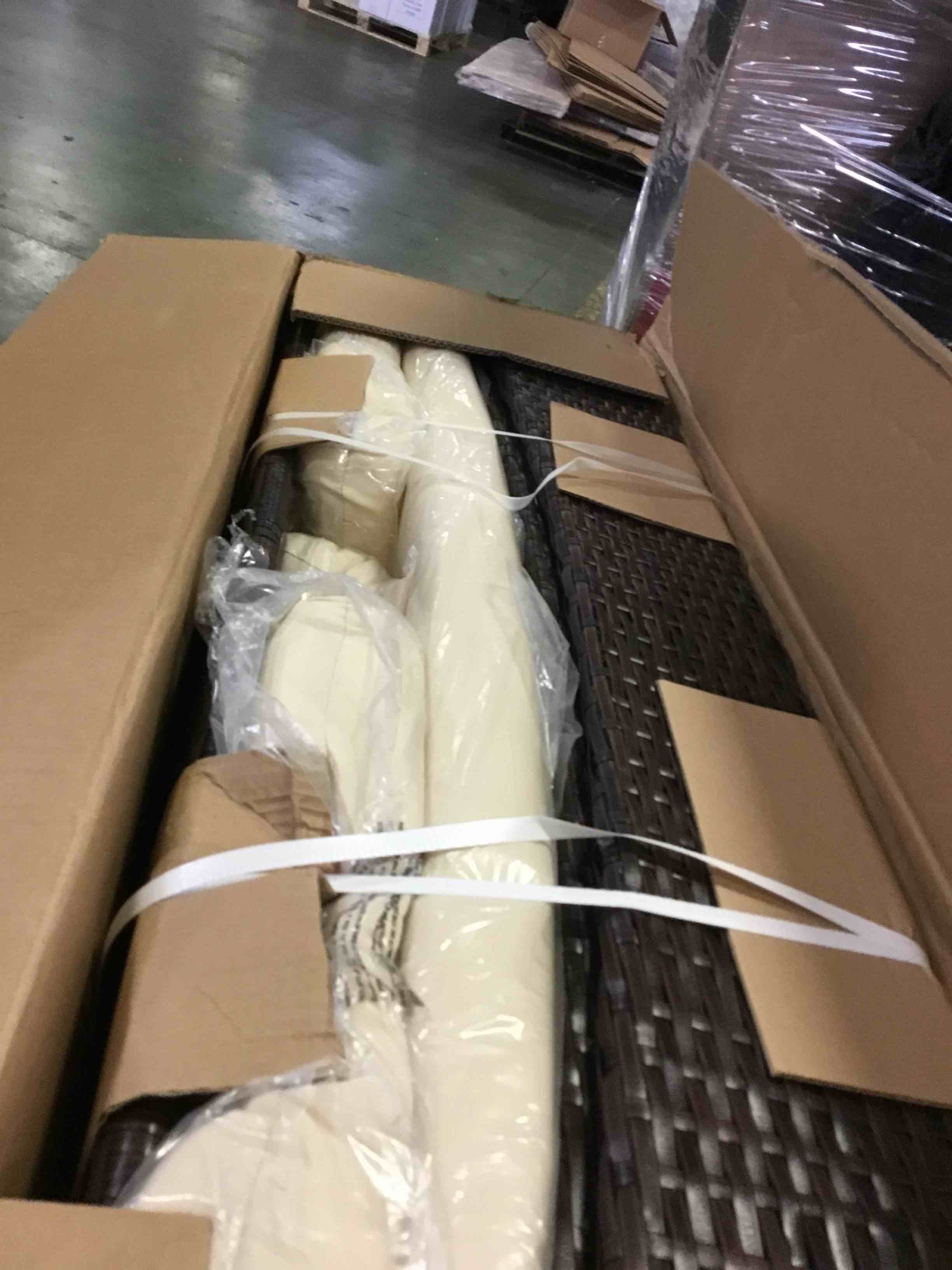 https://s3.amazonaws.com/lotting-images-prod/bidfta/YEL4553530_1689187593527.jpeg