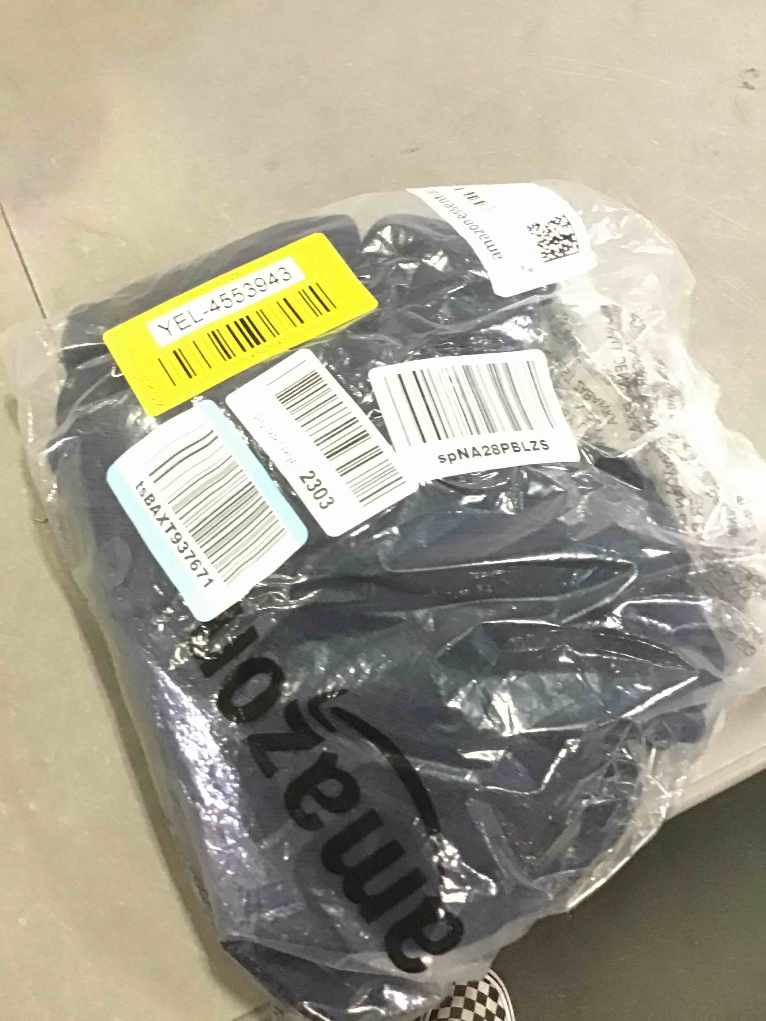 https://s3.amazonaws.com/lotting-images-prod/bidfta/YEL4553943_1689618481526.jpeg