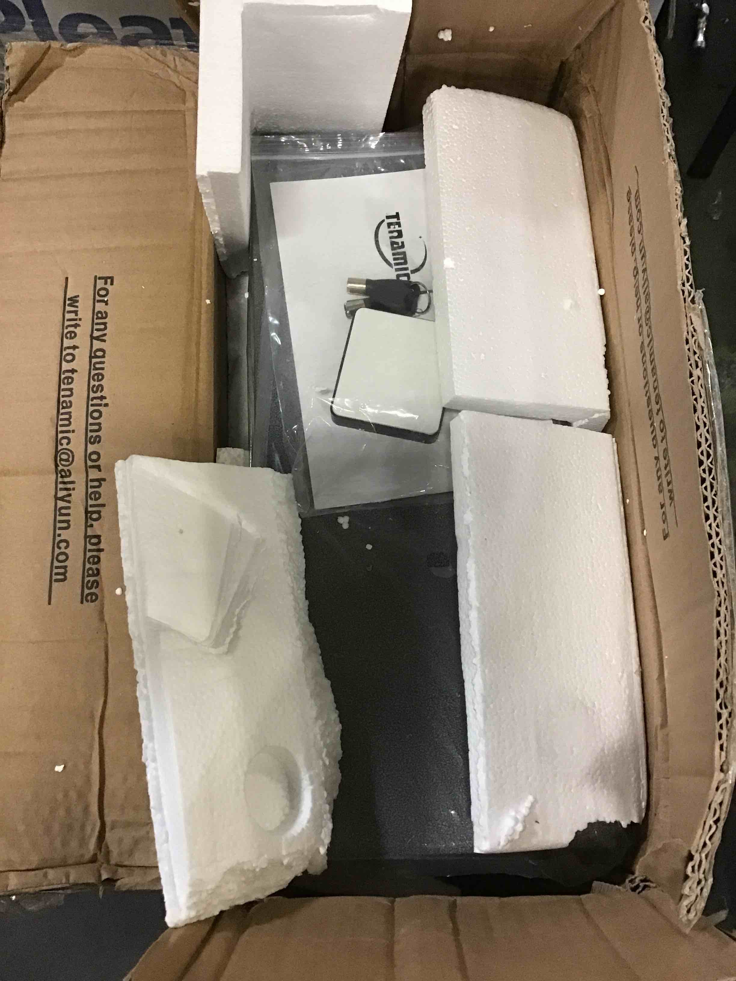 https://s3.amazonaws.com/lotting-images-prod/bidfta/YEL4554445_1688994358563.jpeg