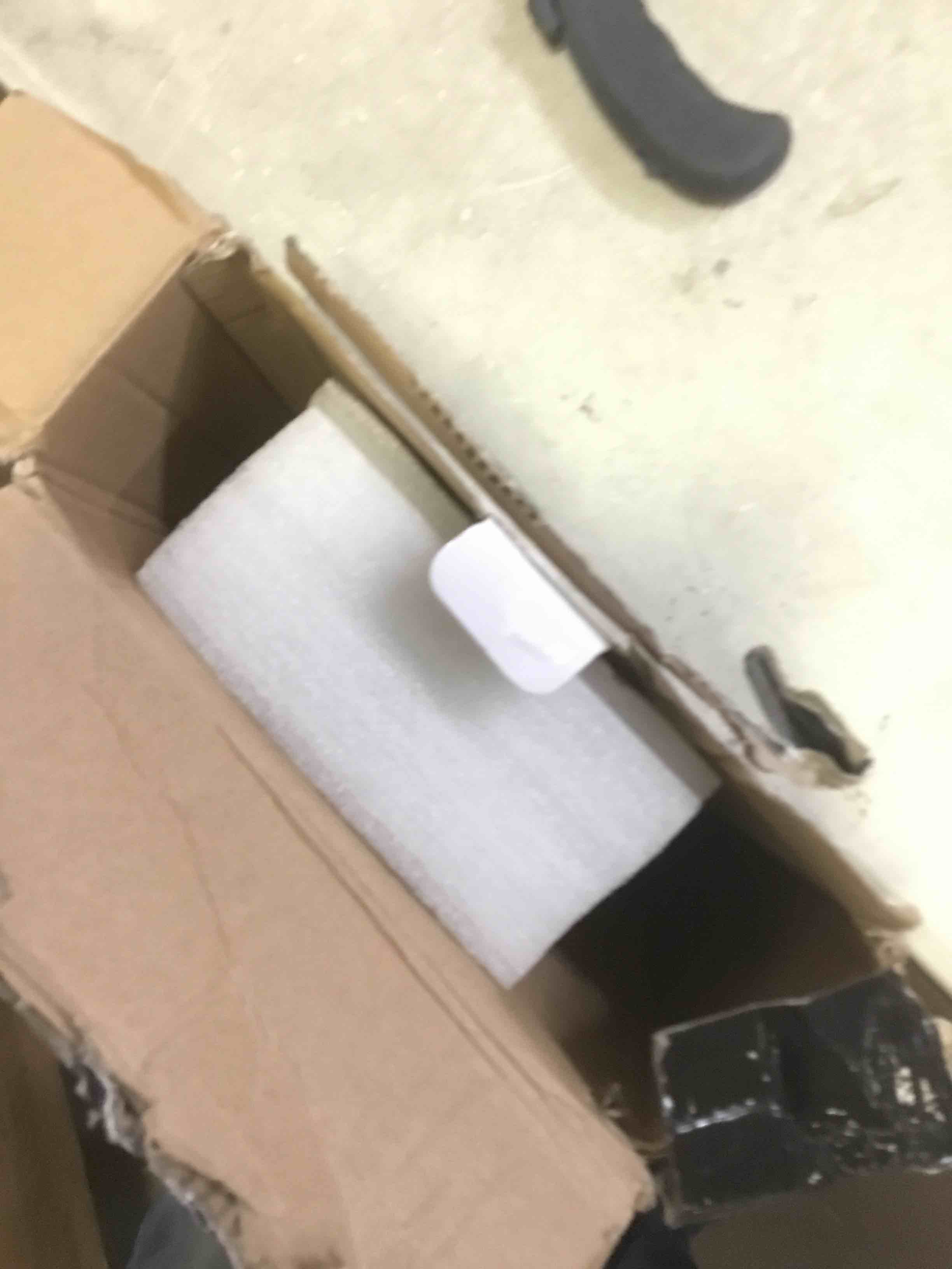 https://s3.amazonaws.com/lotting-images-prod/bidfta/YEL4562024_1679340845421.jpeg