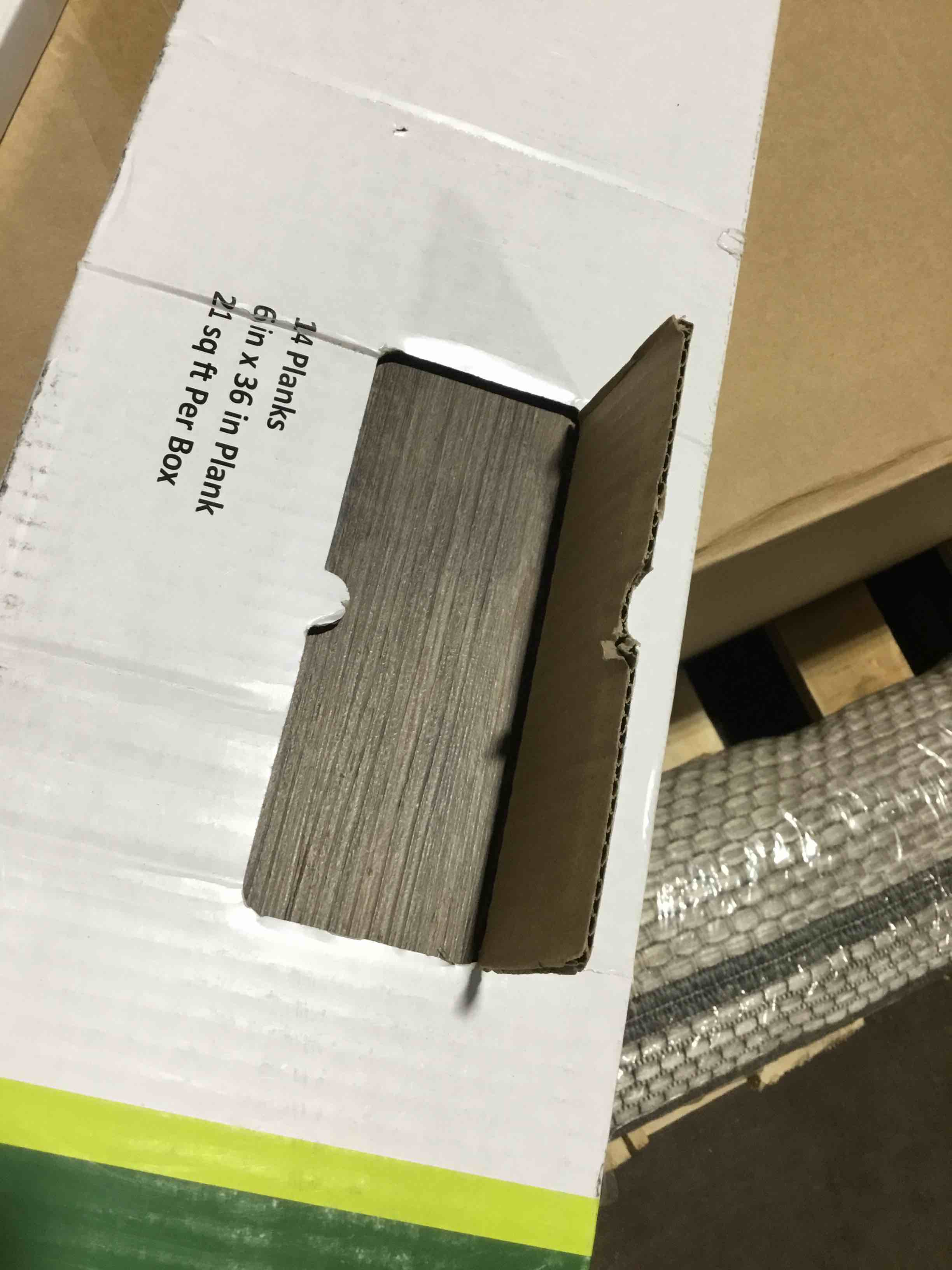 https://s3.amazonaws.com/lotting-images-prod/bidfta/YEL4567215_1691422908923.jpeg