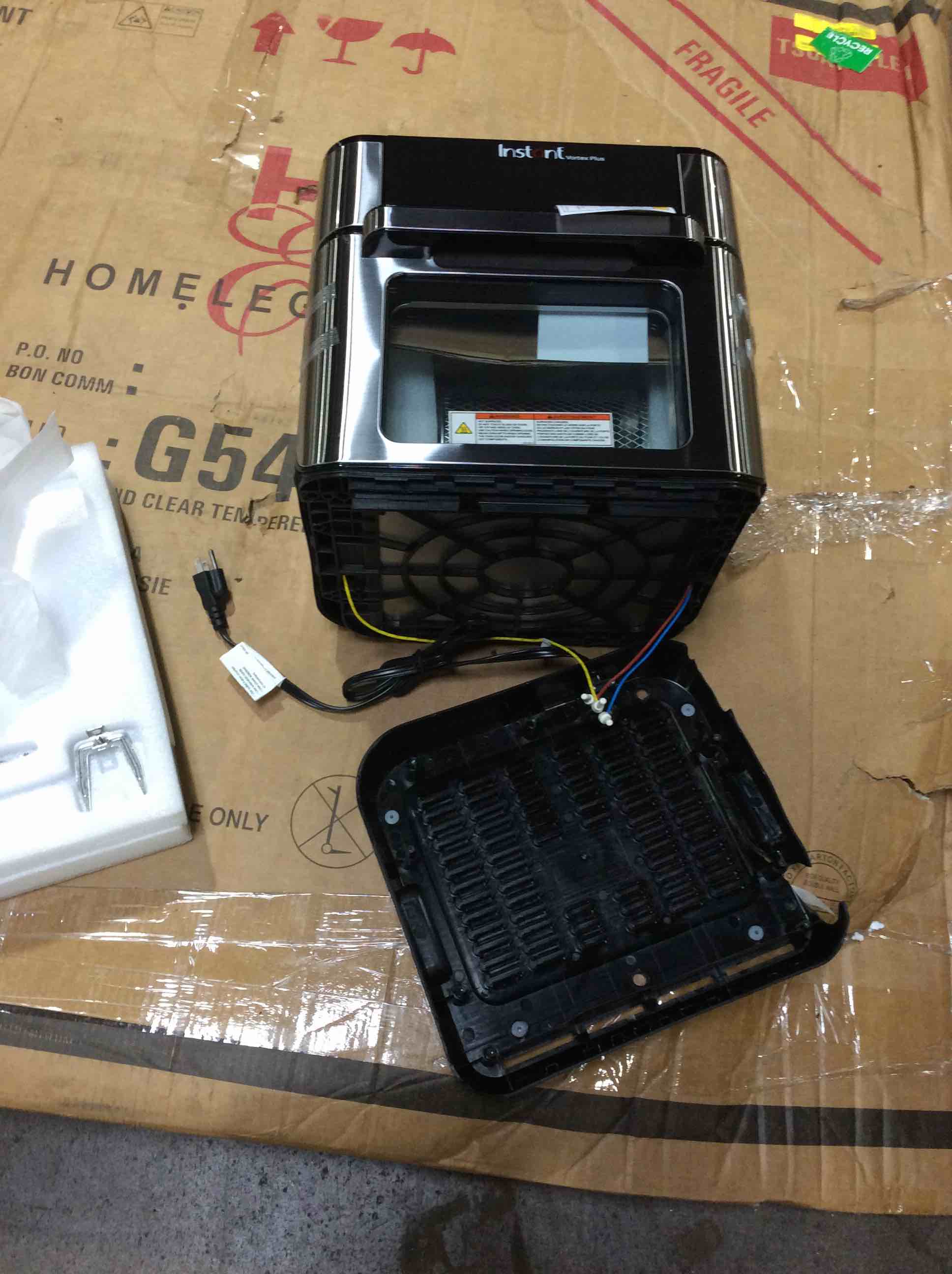 https://s3.amazonaws.com/lotting-images-prod/bidfta/YEL4567771_1692117744250.jpeg