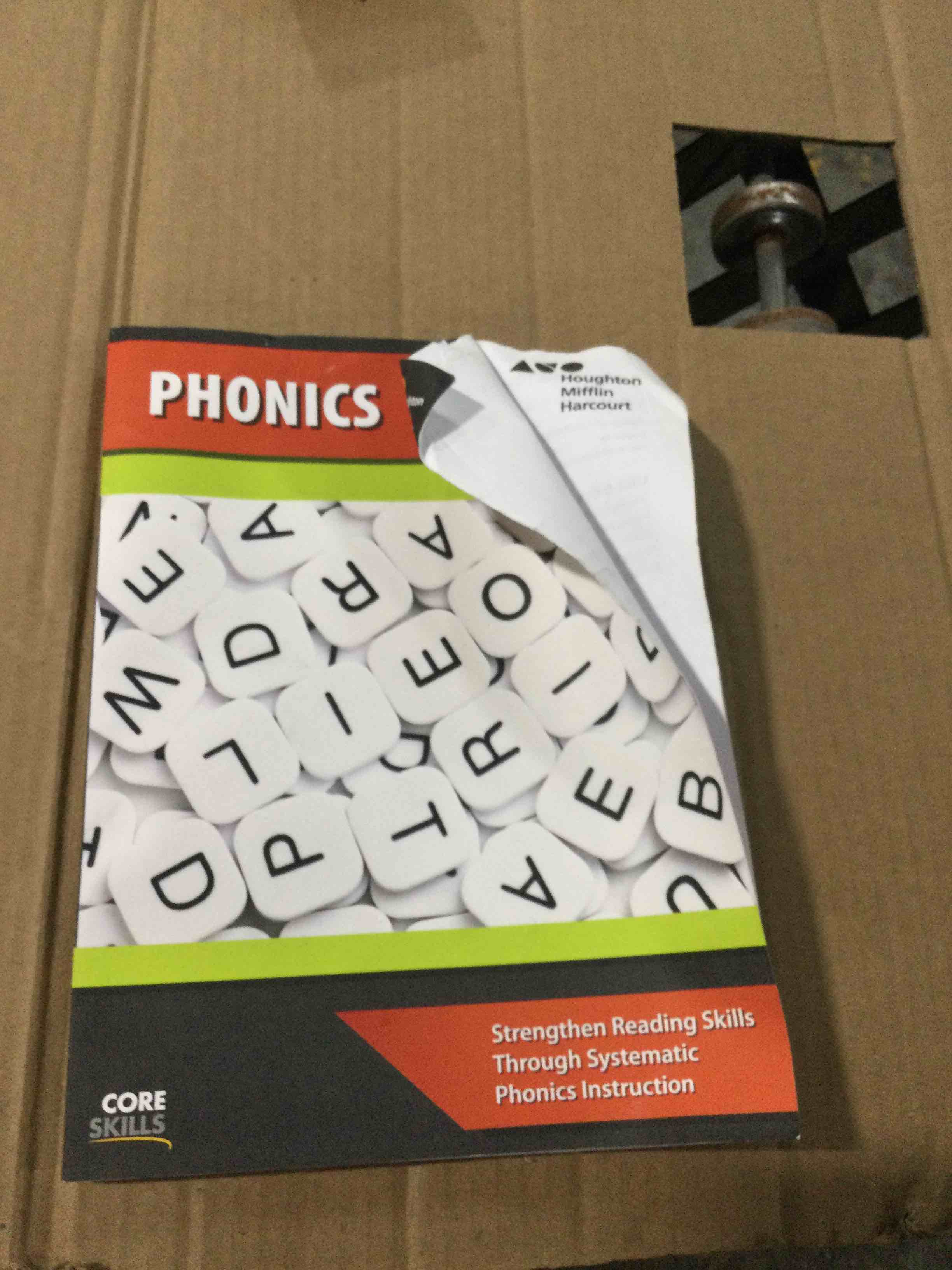 https://s3.amazonaws.com/lotting-images-prod/bidfta/YEL4567924_1692276721405.jpeg