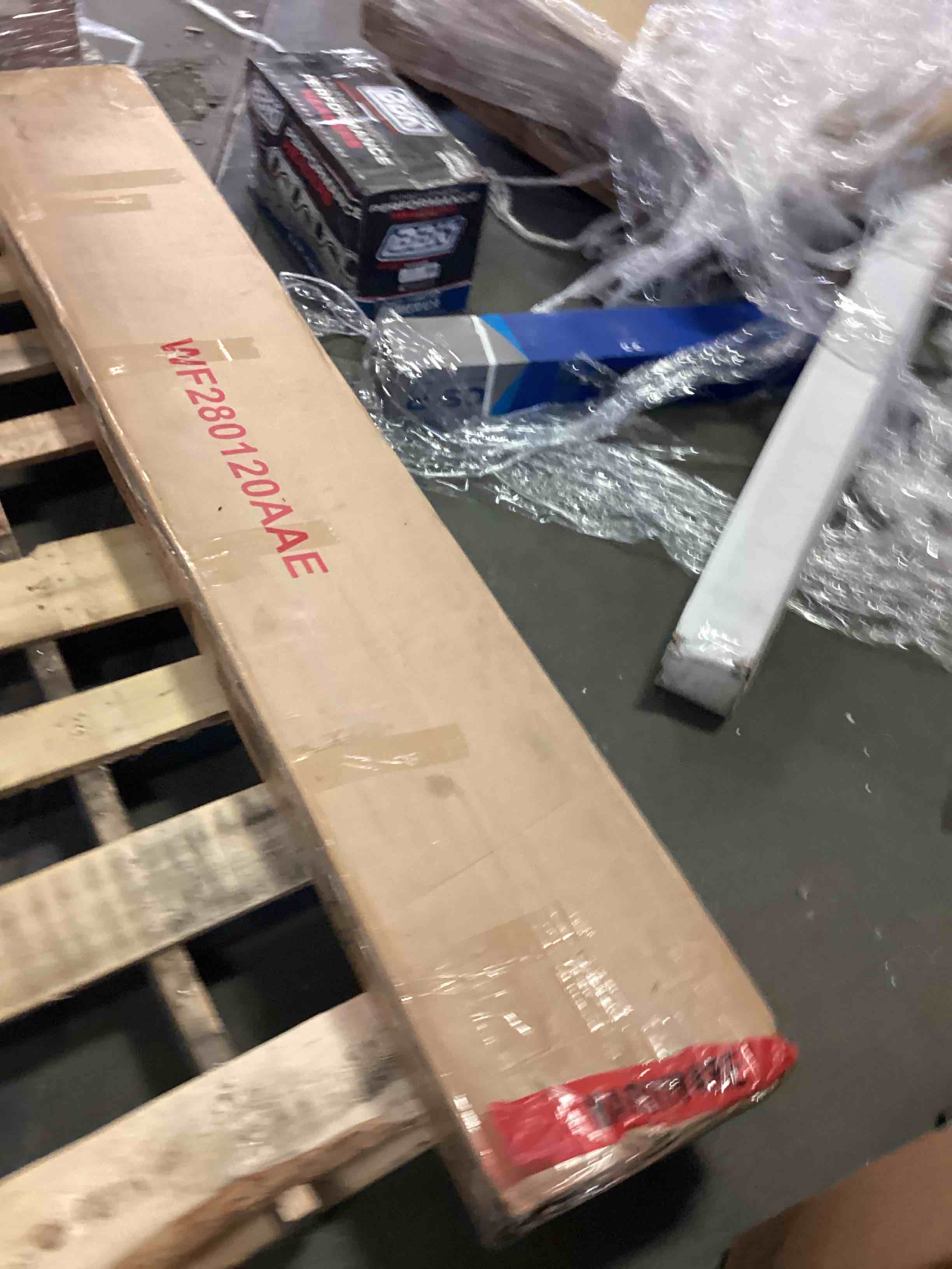 https://s3.amazonaws.com/lotting-images-prod/bidfta/YEL4579088_1682087287290.jpeg