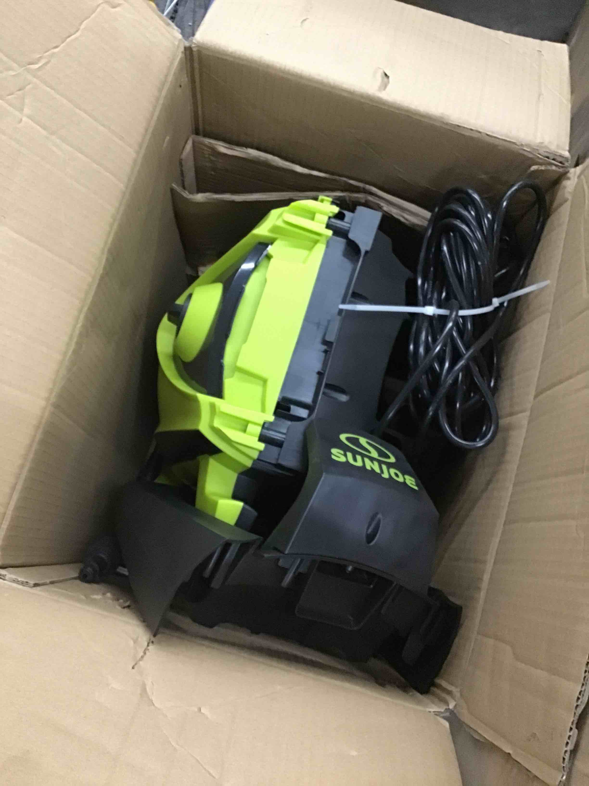 https://s3.amazonaws.com/lotting-images-prod/bidfta/YEL4610979_1685731754394.jpeg