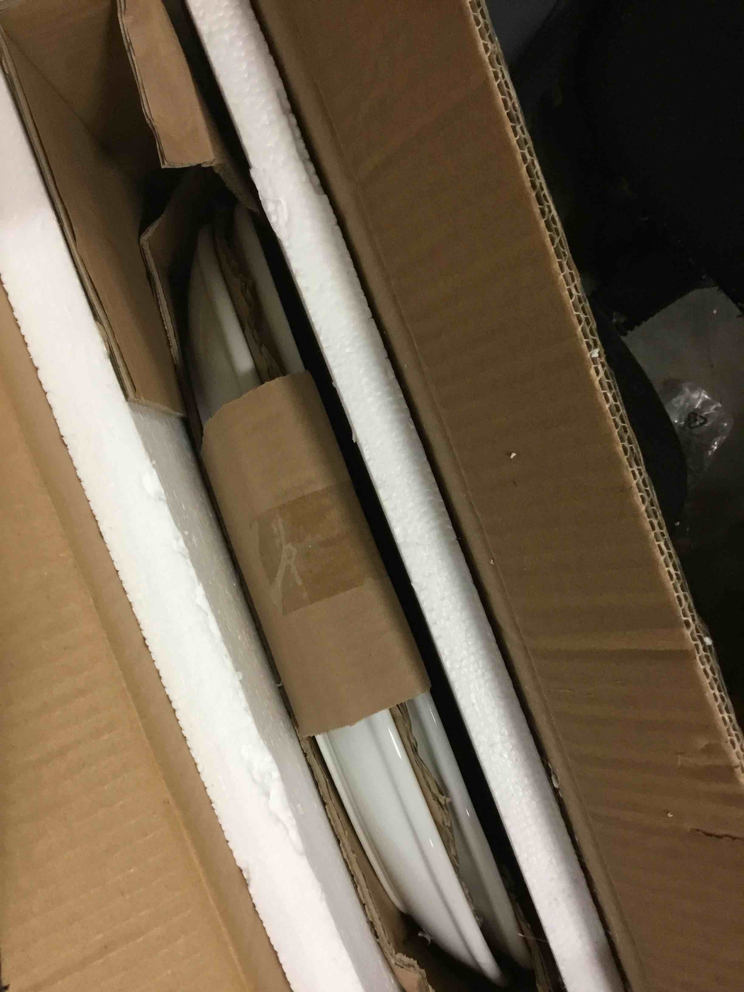 https://s3.amazonaws.com/lotting-images-prod/bidfta/YEL4611430_1687202999097.jpeg