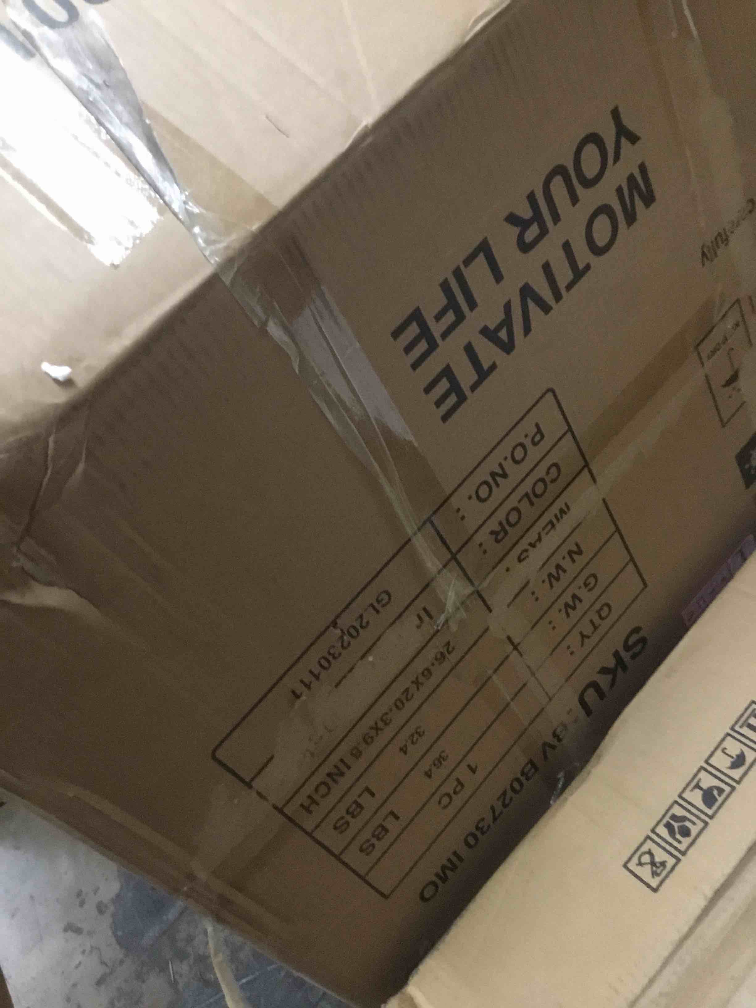 https://s3.amazonaws.com/lotting-images-prod/bidfta/YEL4613733_1686152489608.jpeg