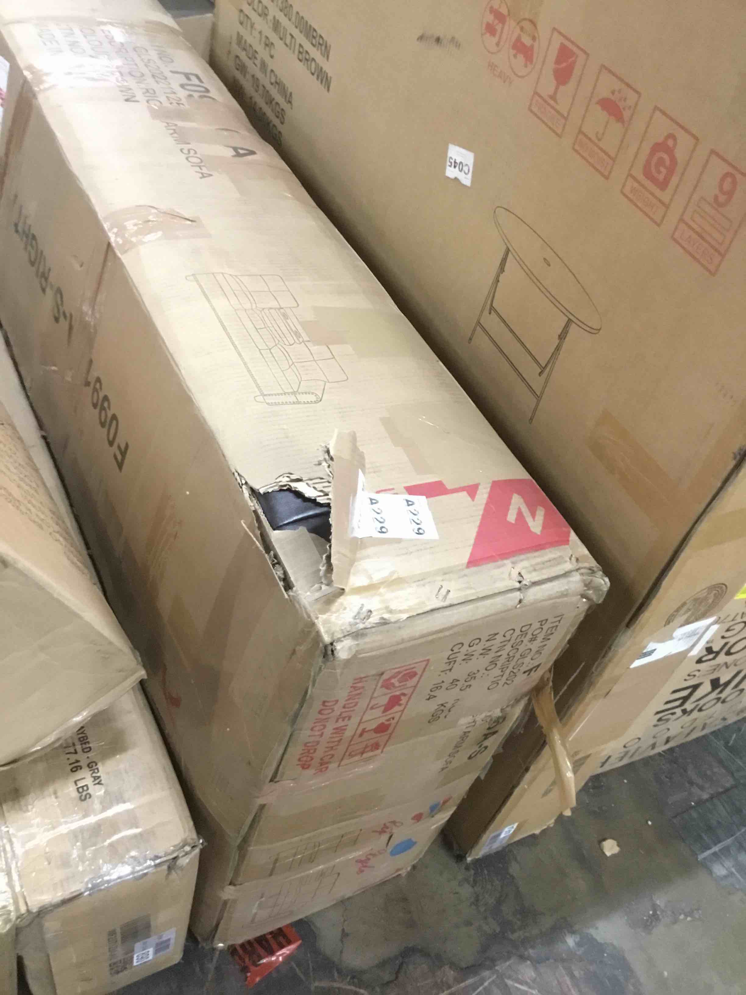 https://s3.amazonaws.com/lotting-images-prod/bidfta/YEL4613743_1686158152540.jpeg