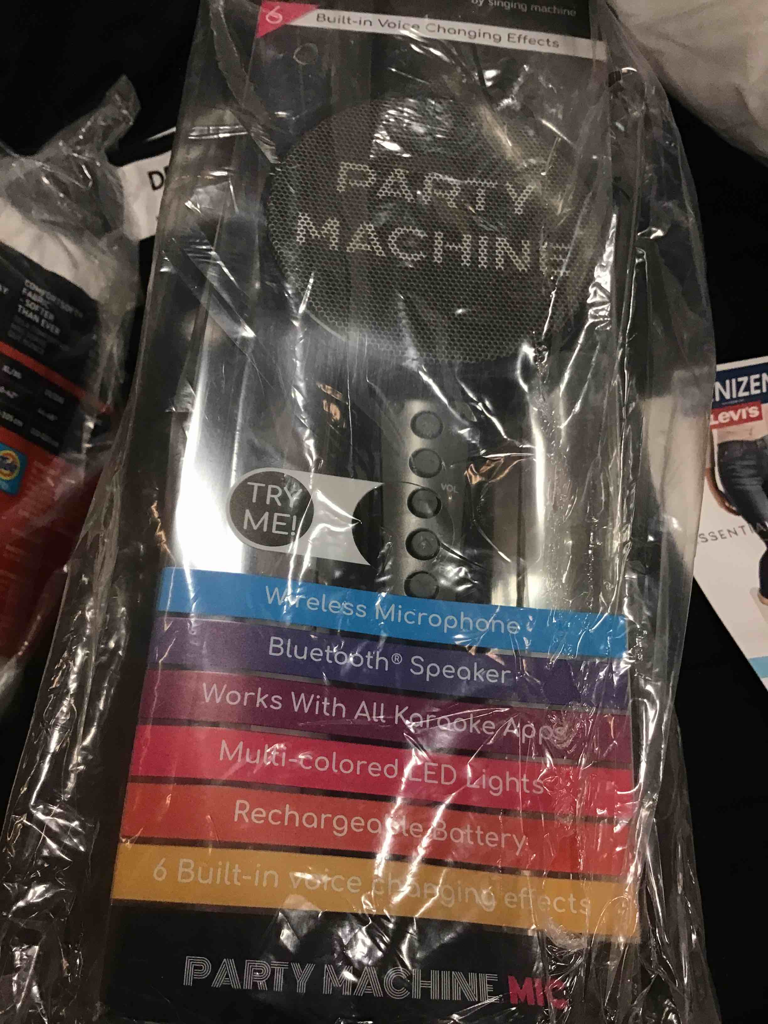 https://s3.amazonaws.com/lotting-images-prod/bidfta/YEL4614910_1686776247273.jpeg