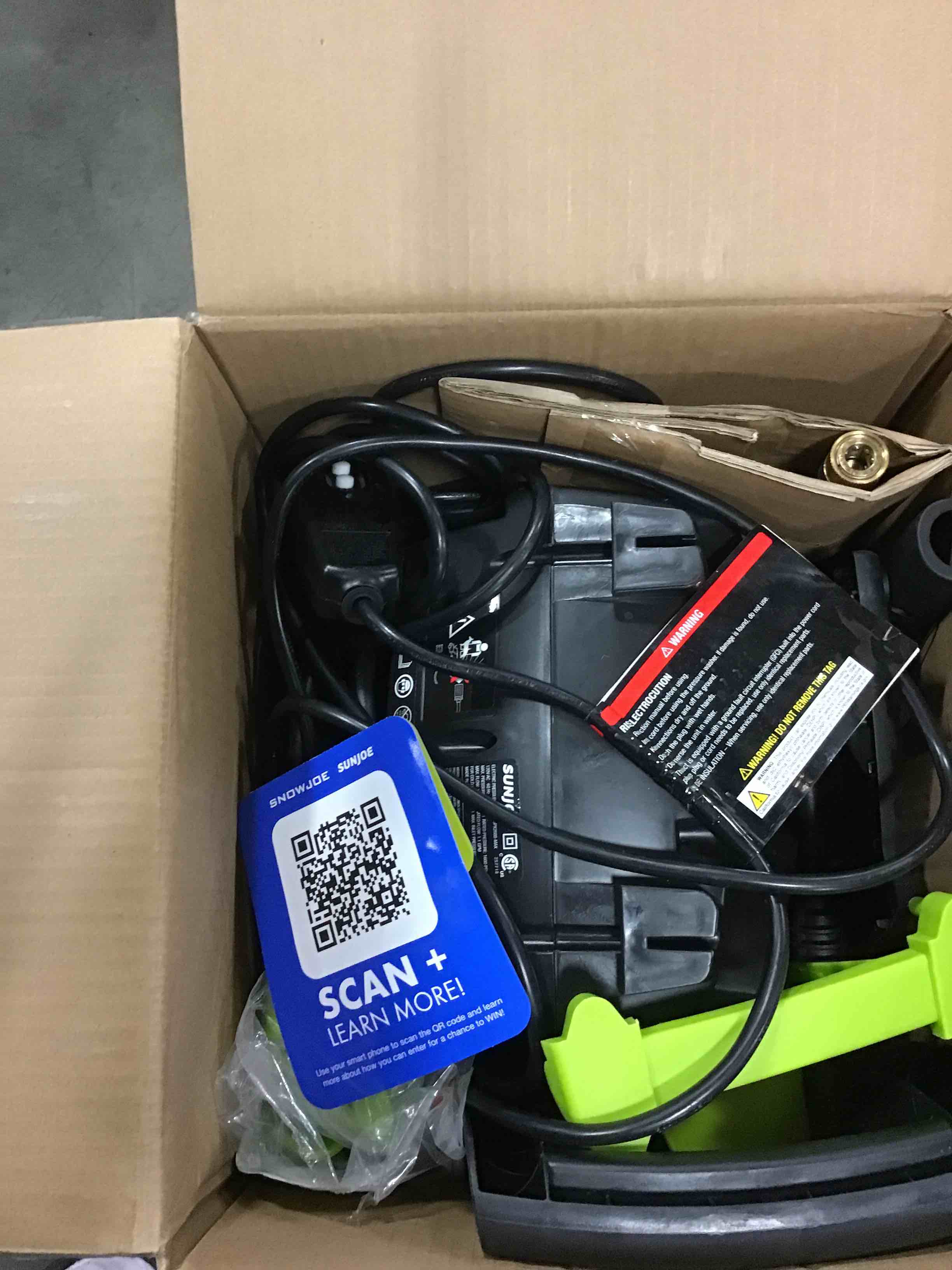 https://s3.amazonaws.com/lotting-images-prod/bidfta/YEL4614936_1686833459603.jpeg